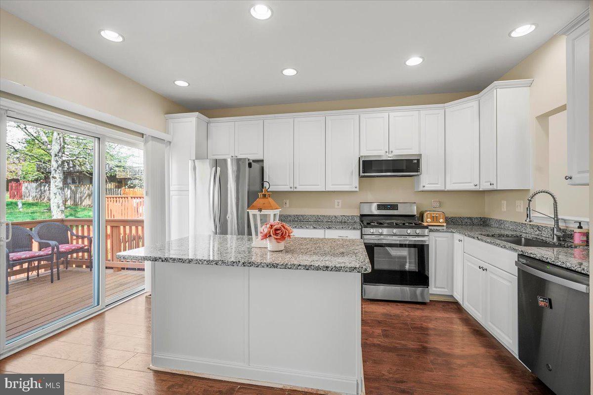 DOMINION STATION - Residential