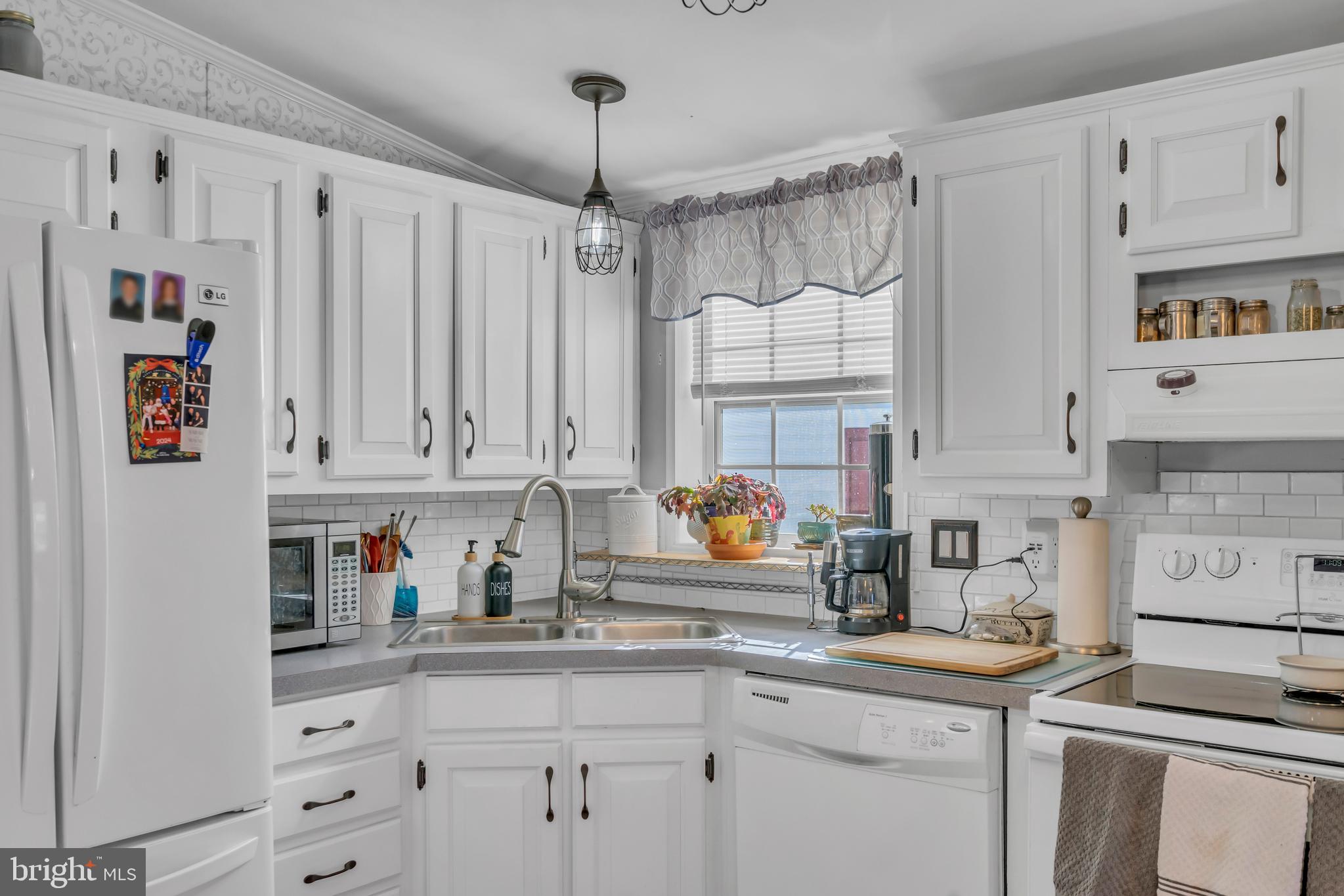 EASTERN DAWN MHP - Residential