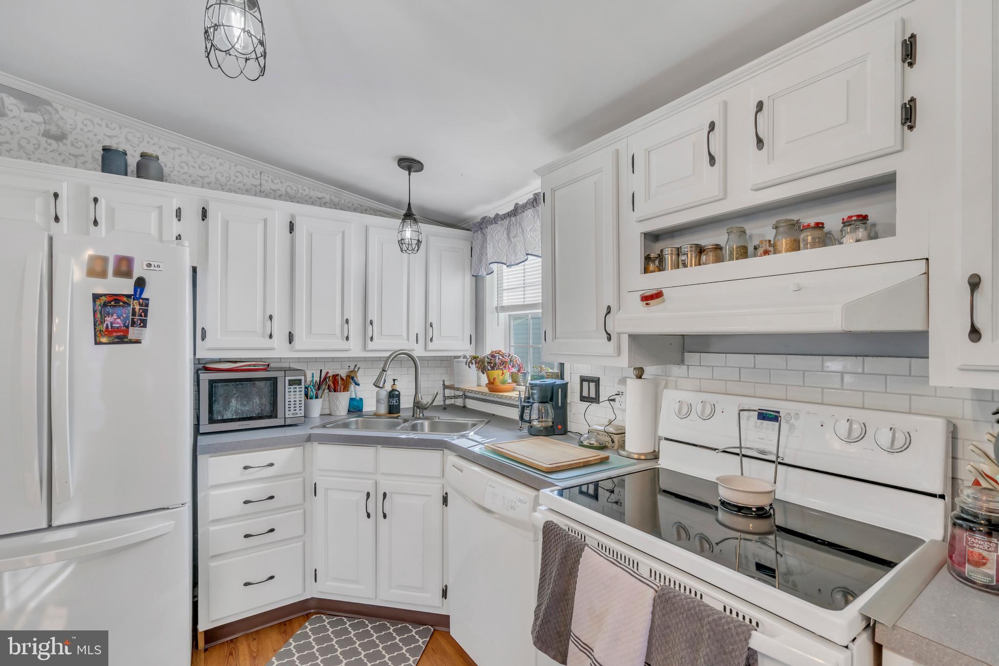 EASTERN DAWN MHP - Residential