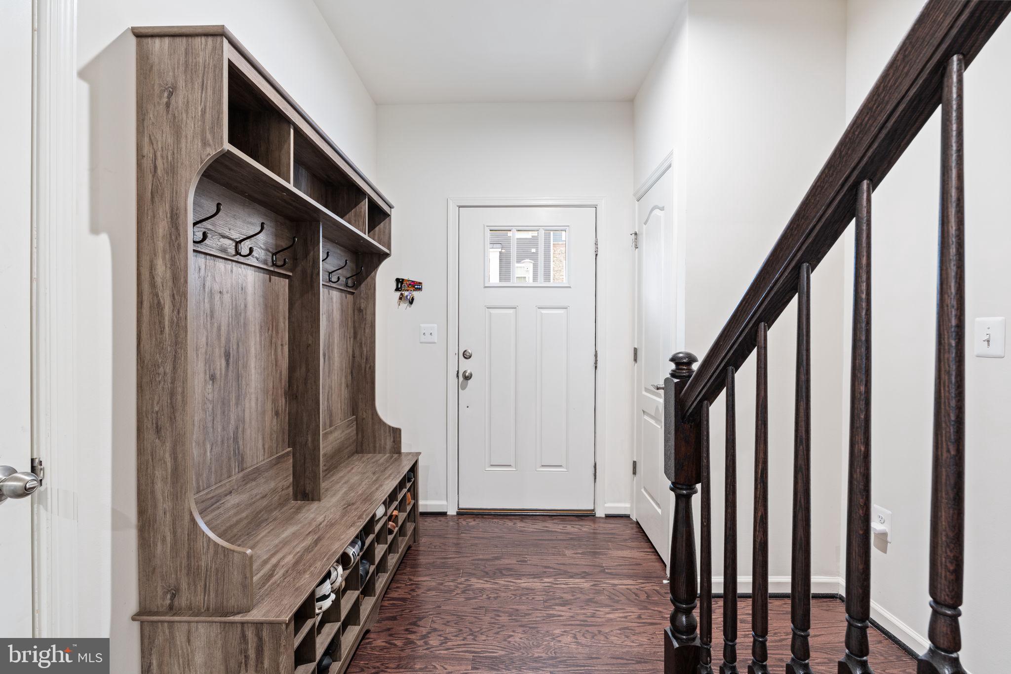 1333 HAWK HOLLOW DRIVE