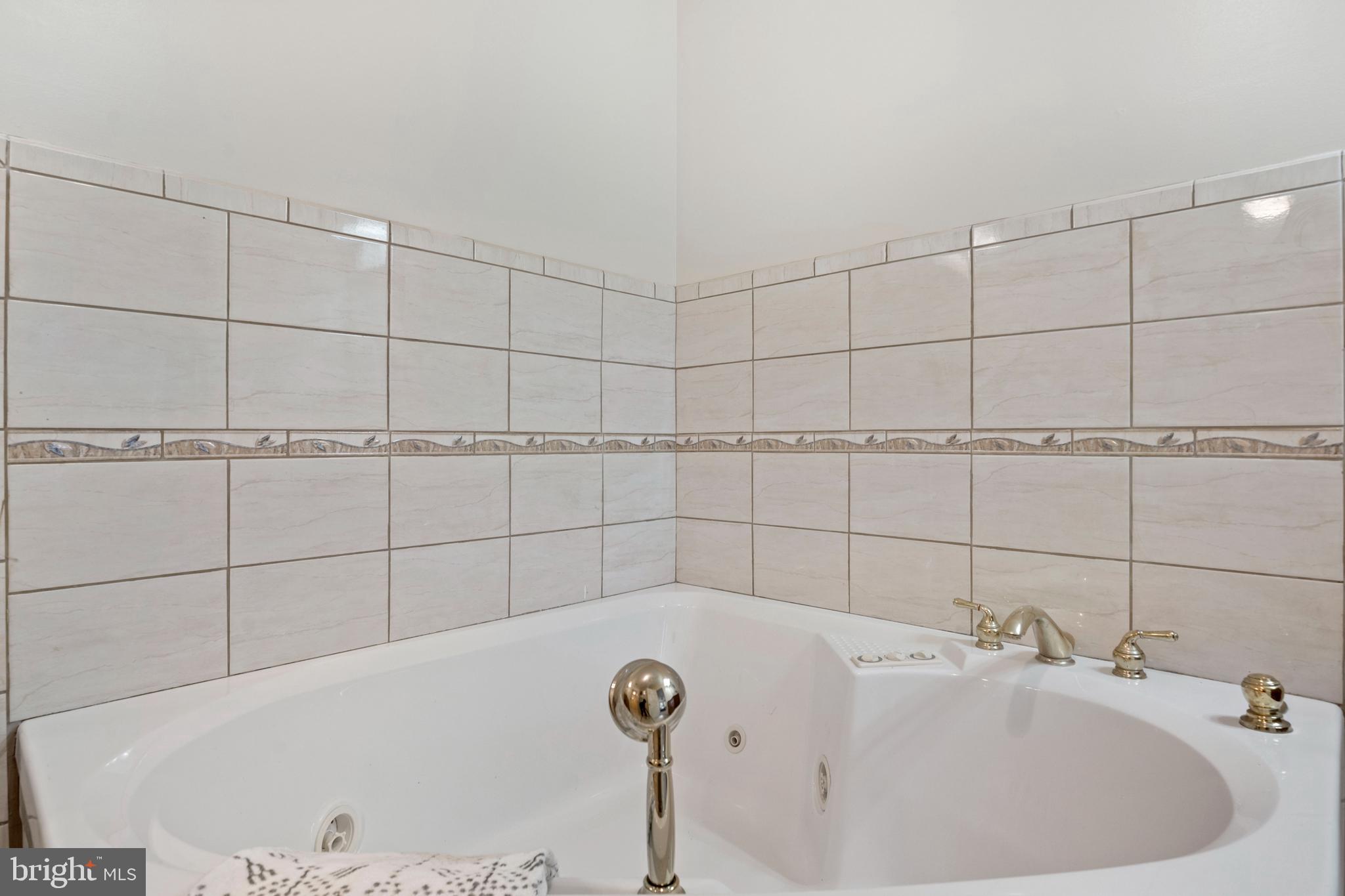 BALLARDS HOLLY ESTATES - Residential