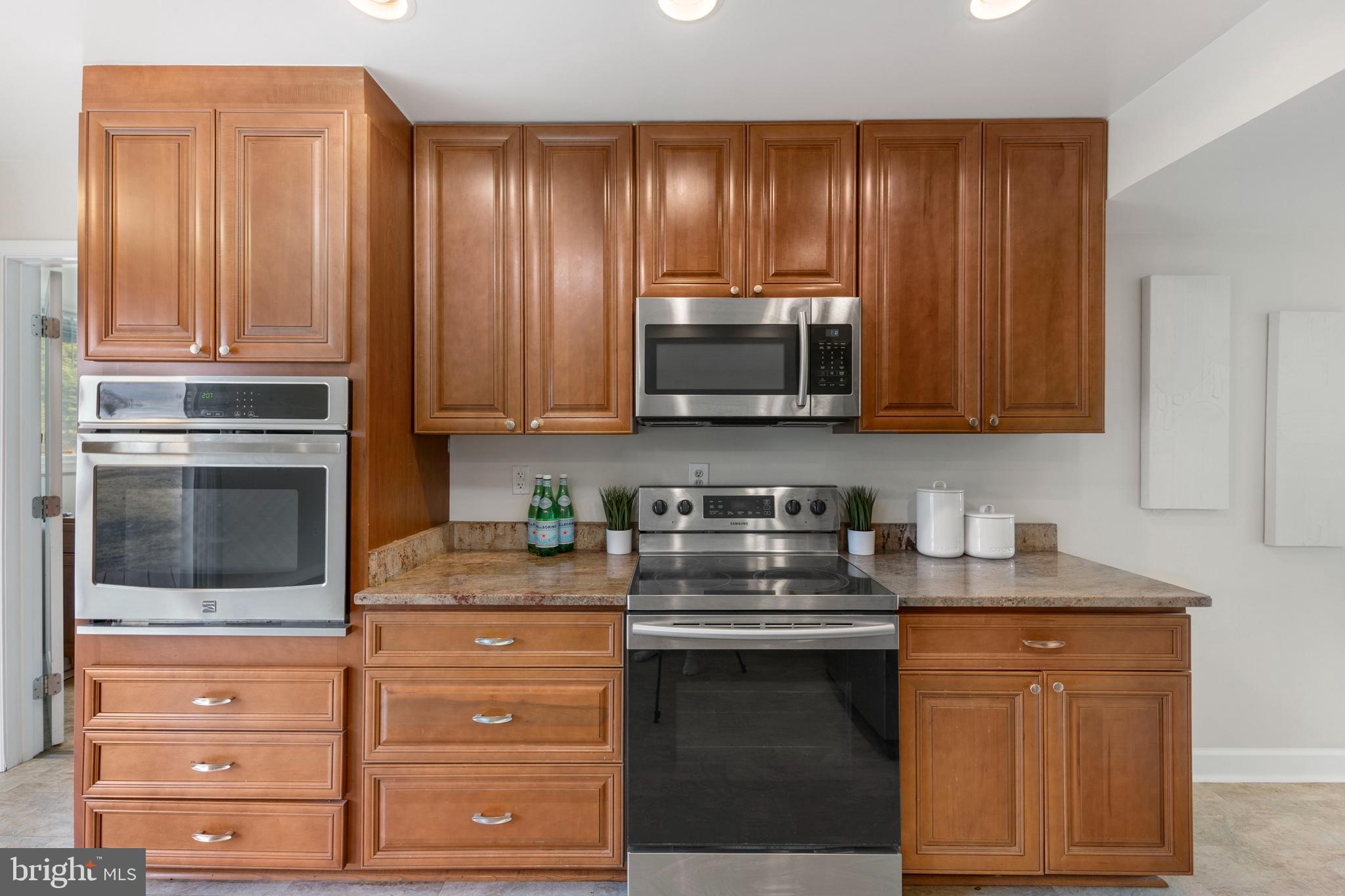 BALLARDS HOLLY ESTATES - Residential