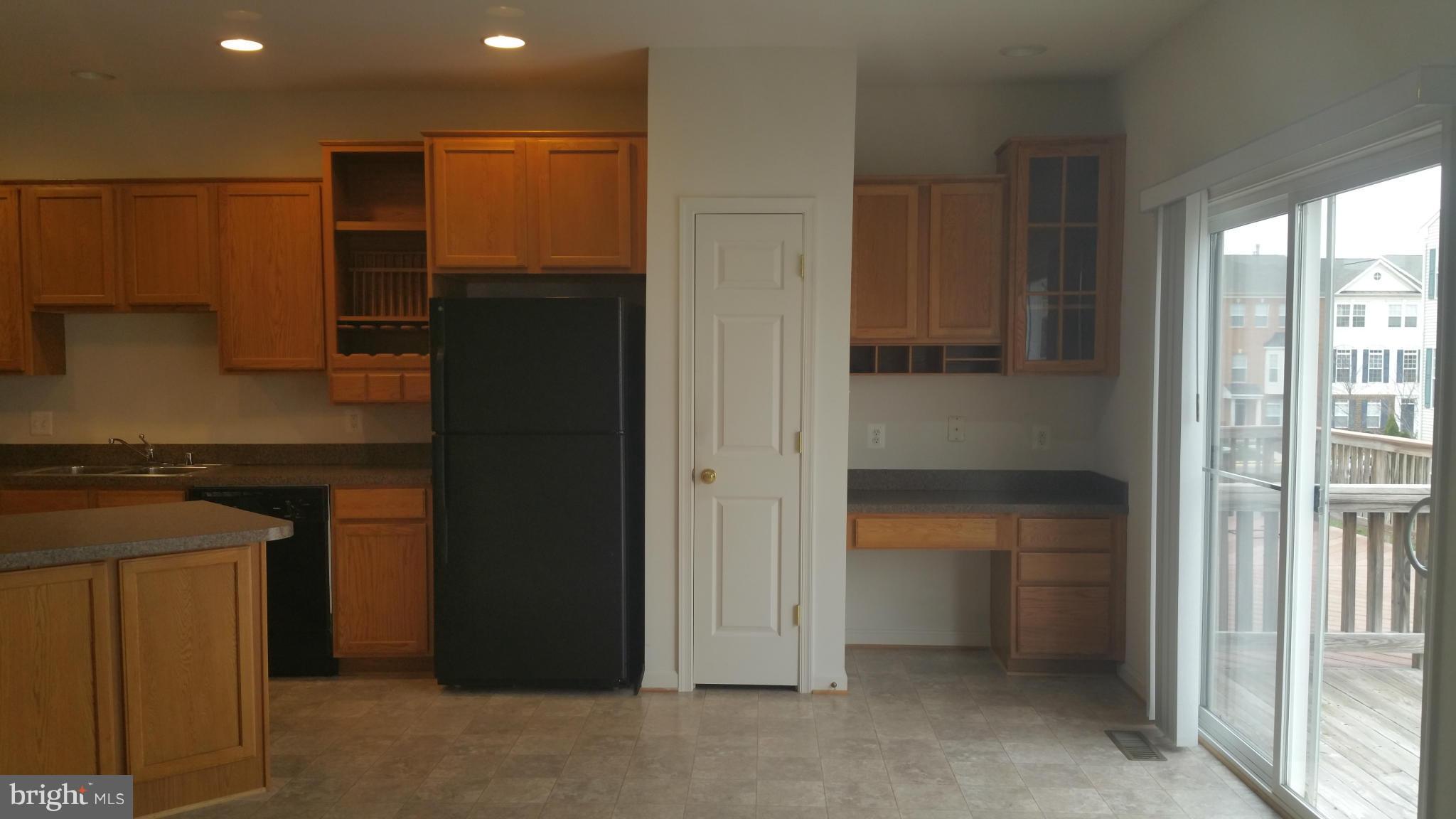 ASHBROOK VILLAGE - Residential Lease