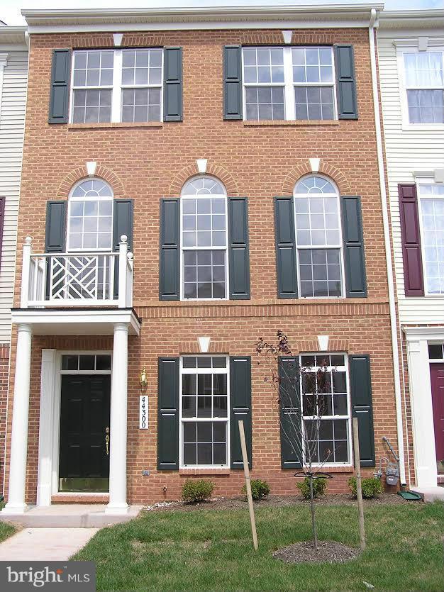 ASHBROOK VILLAGE - Residential Lease