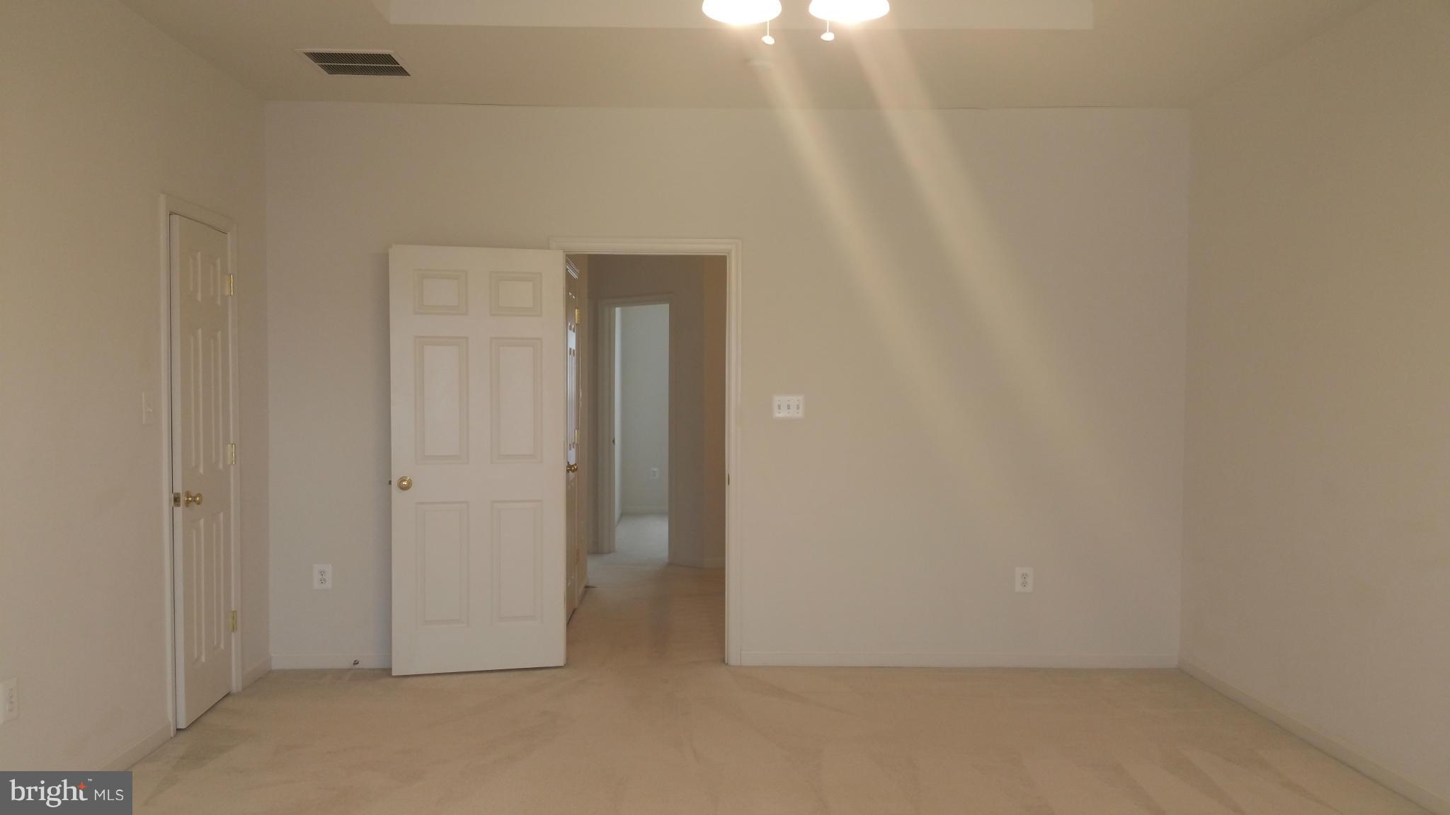 ASHBROOK VILLAGE - Residential Lease