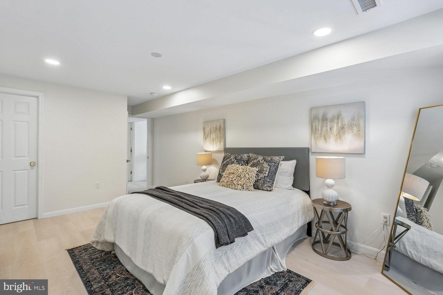 GEORGETOWN VILLAGE - Residential