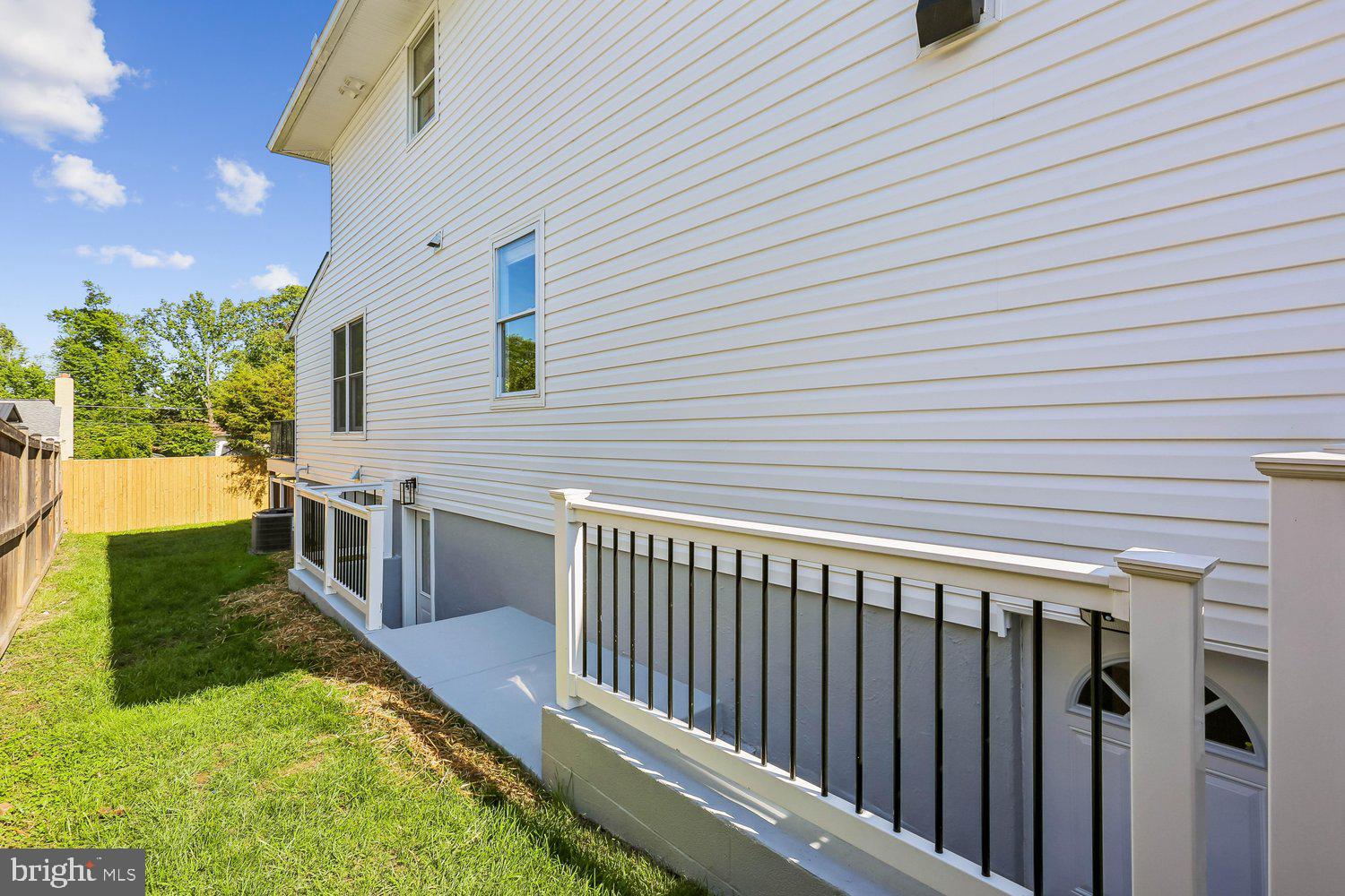 GEORGETOWN VILLAGE - Residential