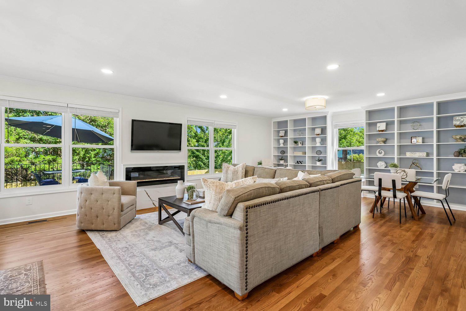 GEORGETOWN VILLAGE - Residential