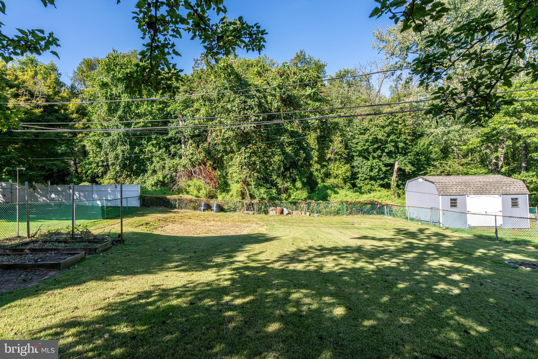 ACADEMY GARDENS - Residential