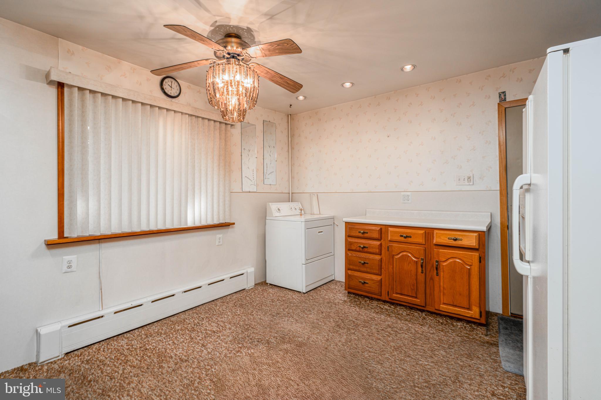 ACADEMY GARDENS - Residential