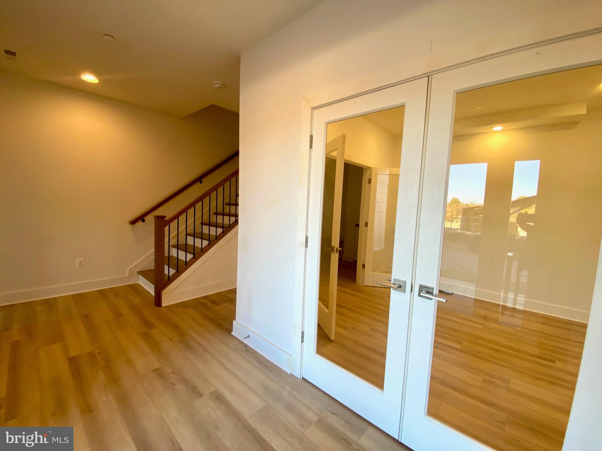 THE GROVE - Residential