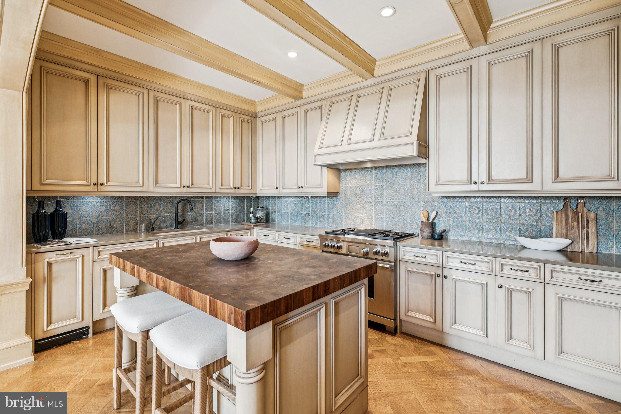 OLD CITY - Residential