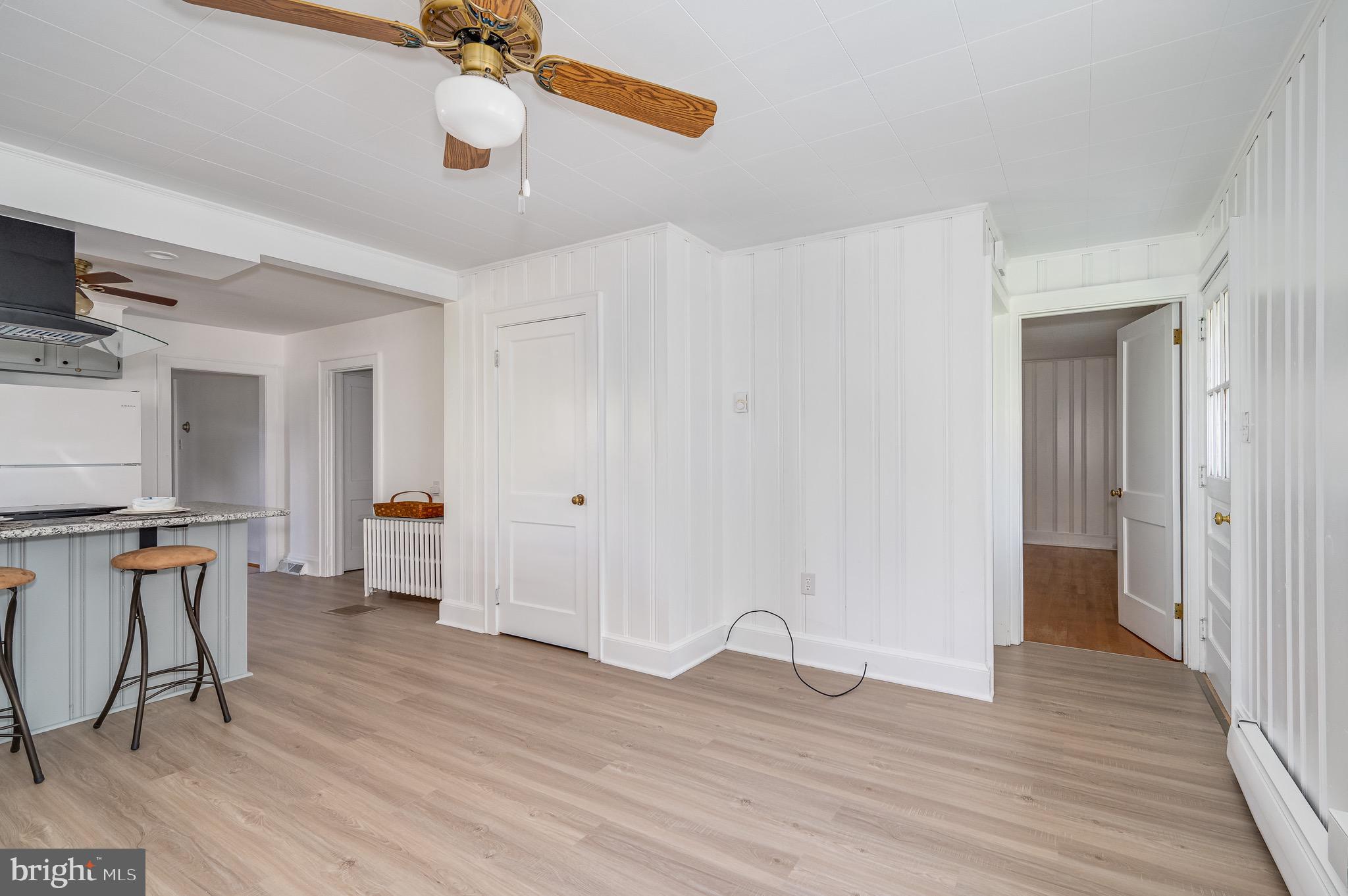 CHARLES TOWN - Residential