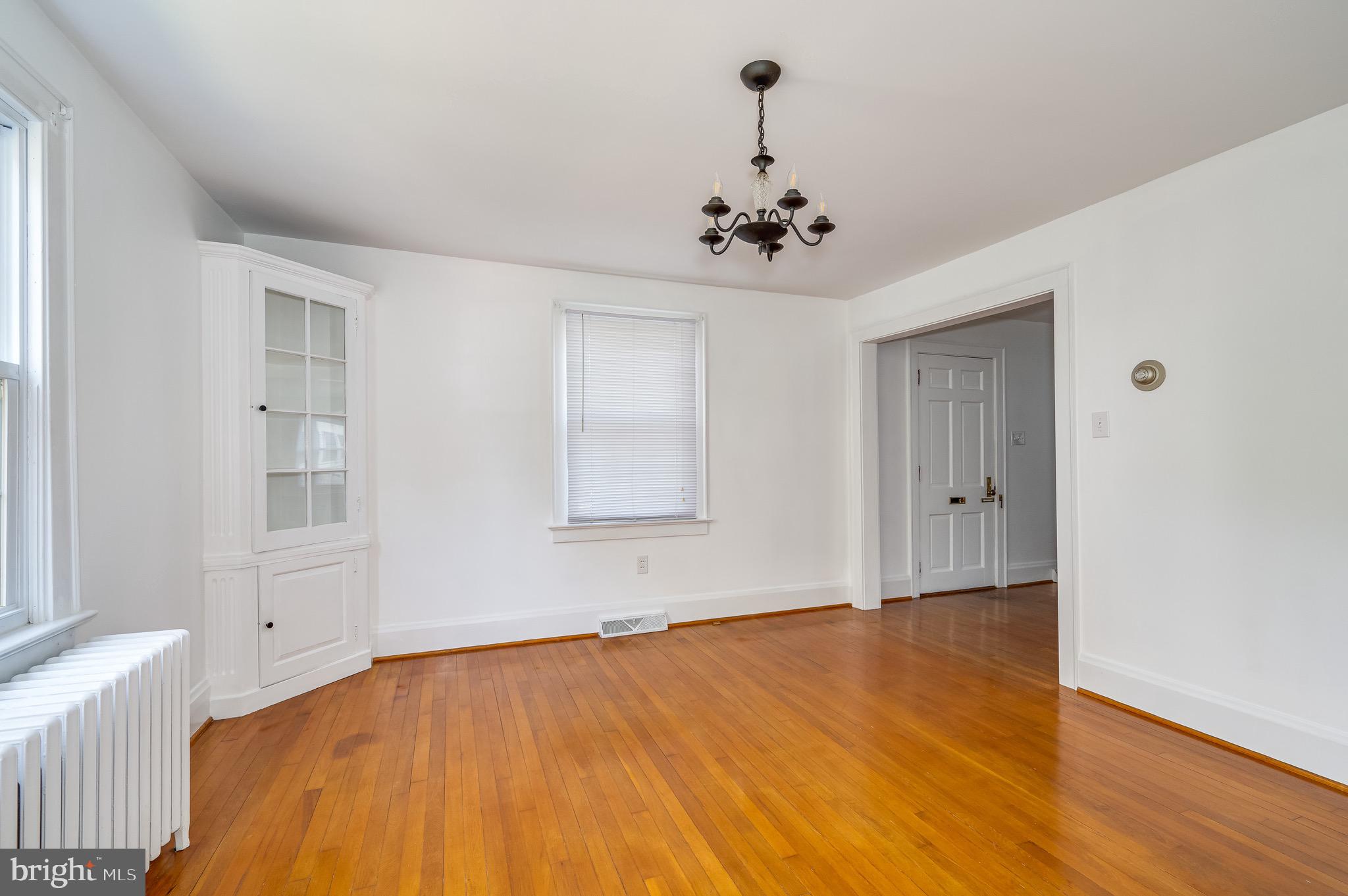 CHARLES TOWN - Residential