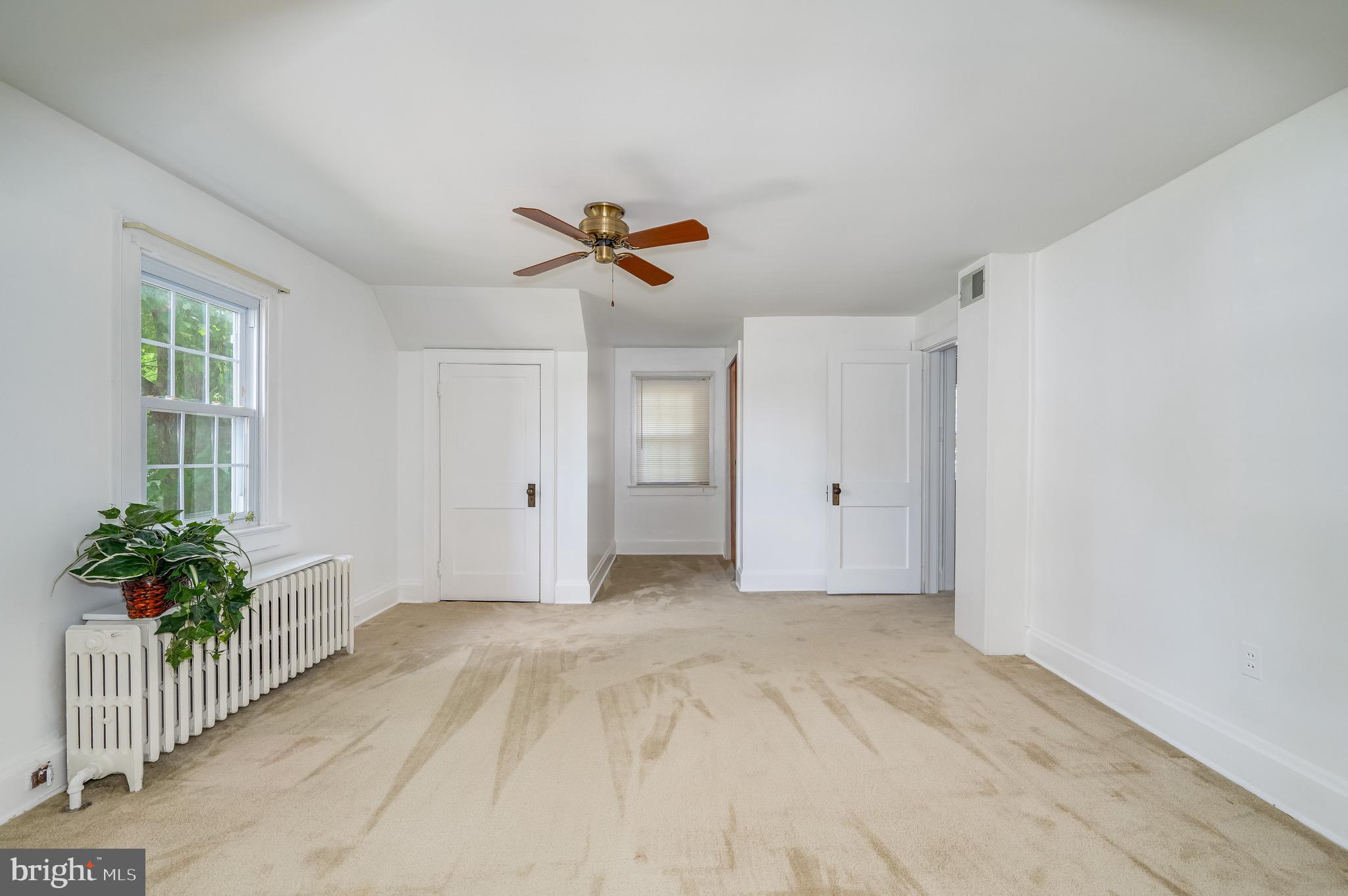 CHARLES TOWN - Residential