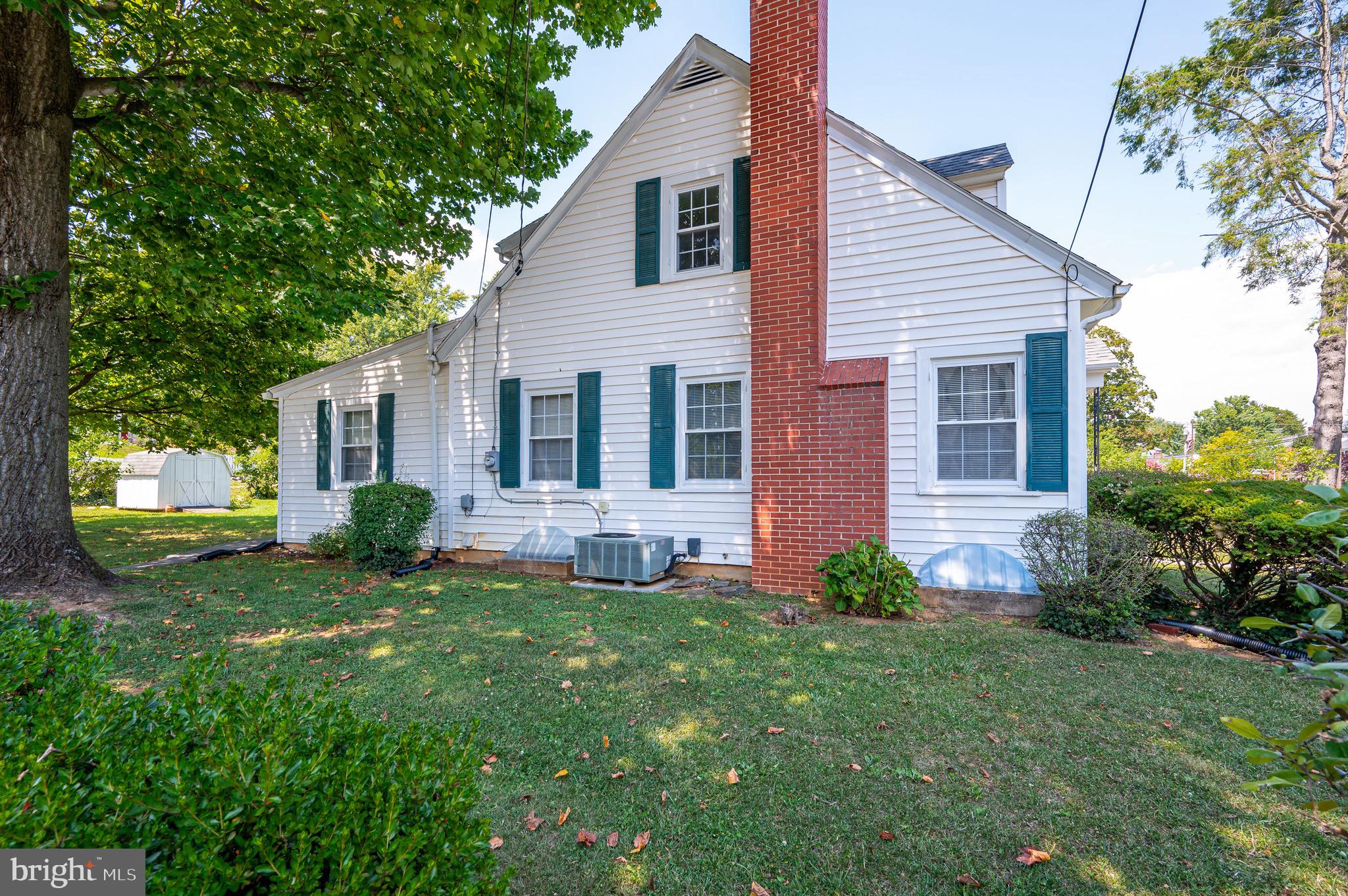 CHARLES TOWN - Residential