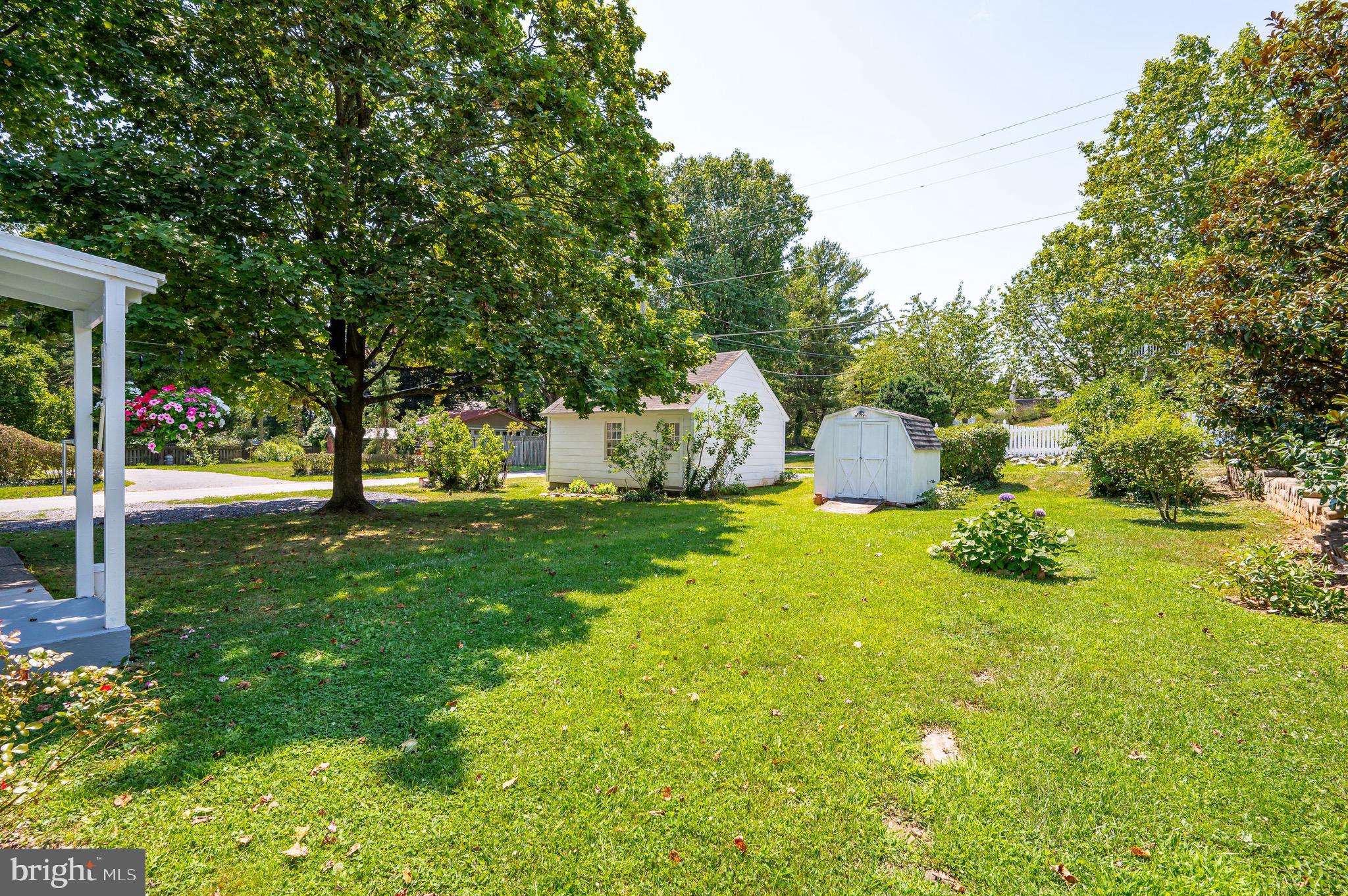 CHARLES TOWN - Residential