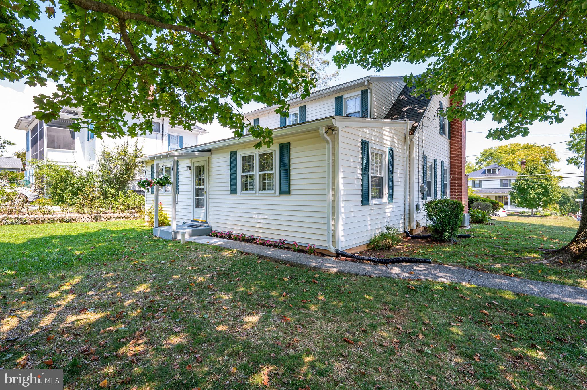 CHARLES TOWN - Residential