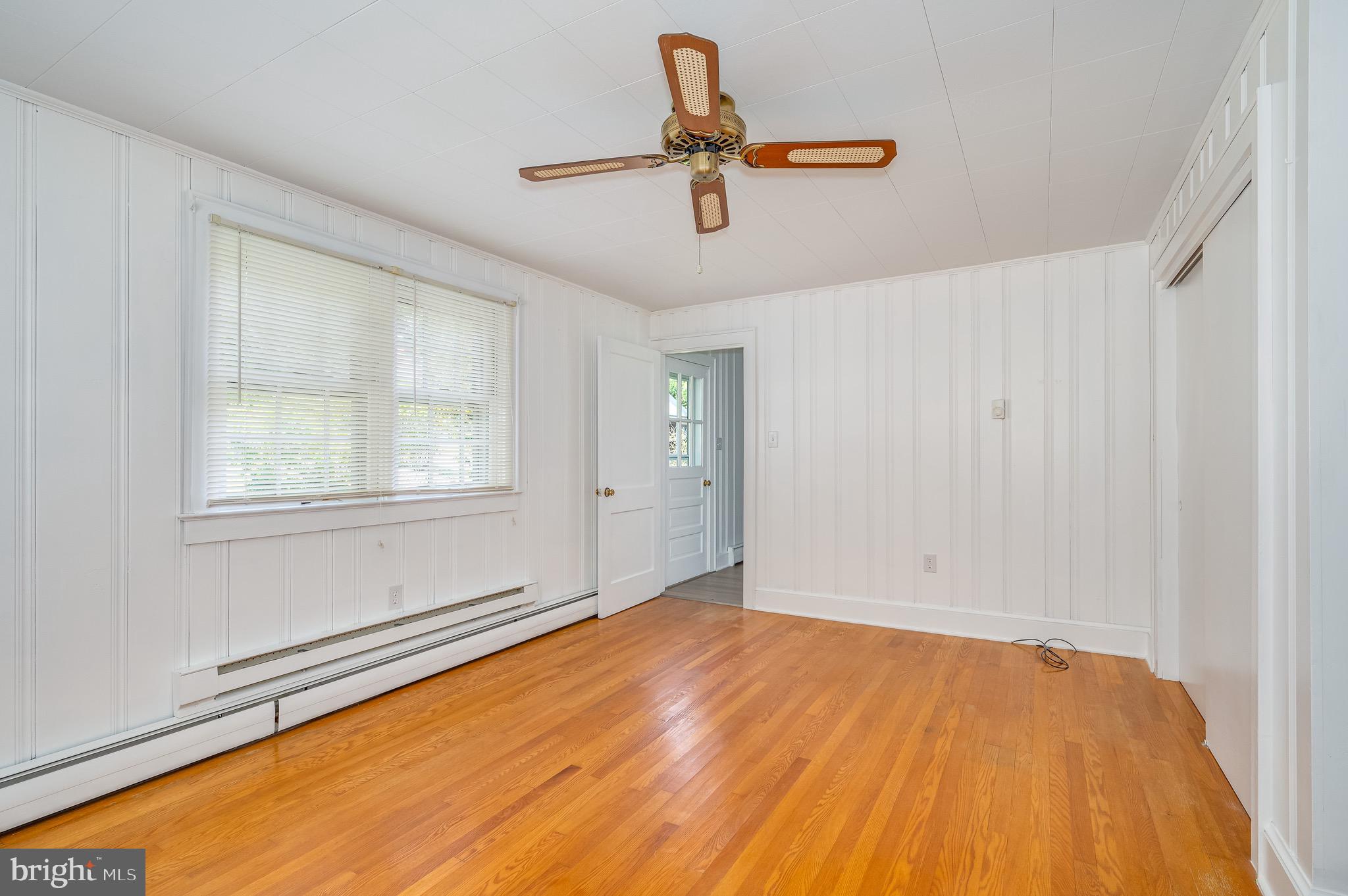 CHARLES TOWN - Residential