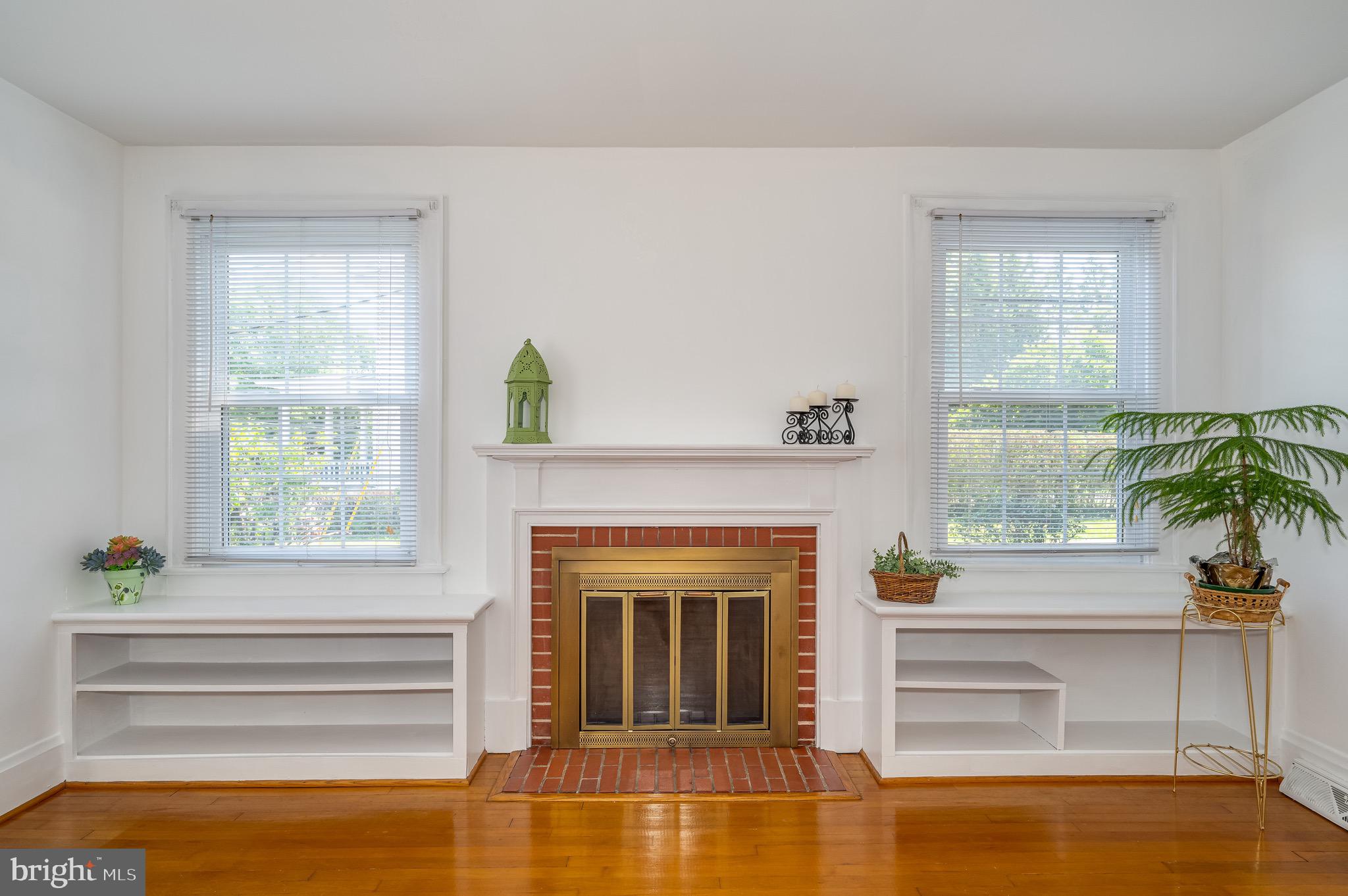 CHARLES TOWN - Residential