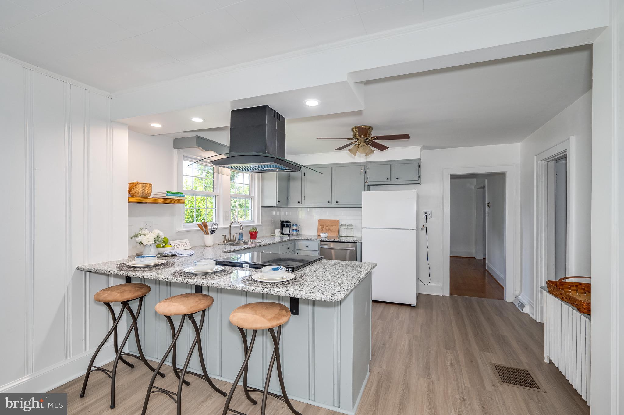 CHARLES TOWN - Residential