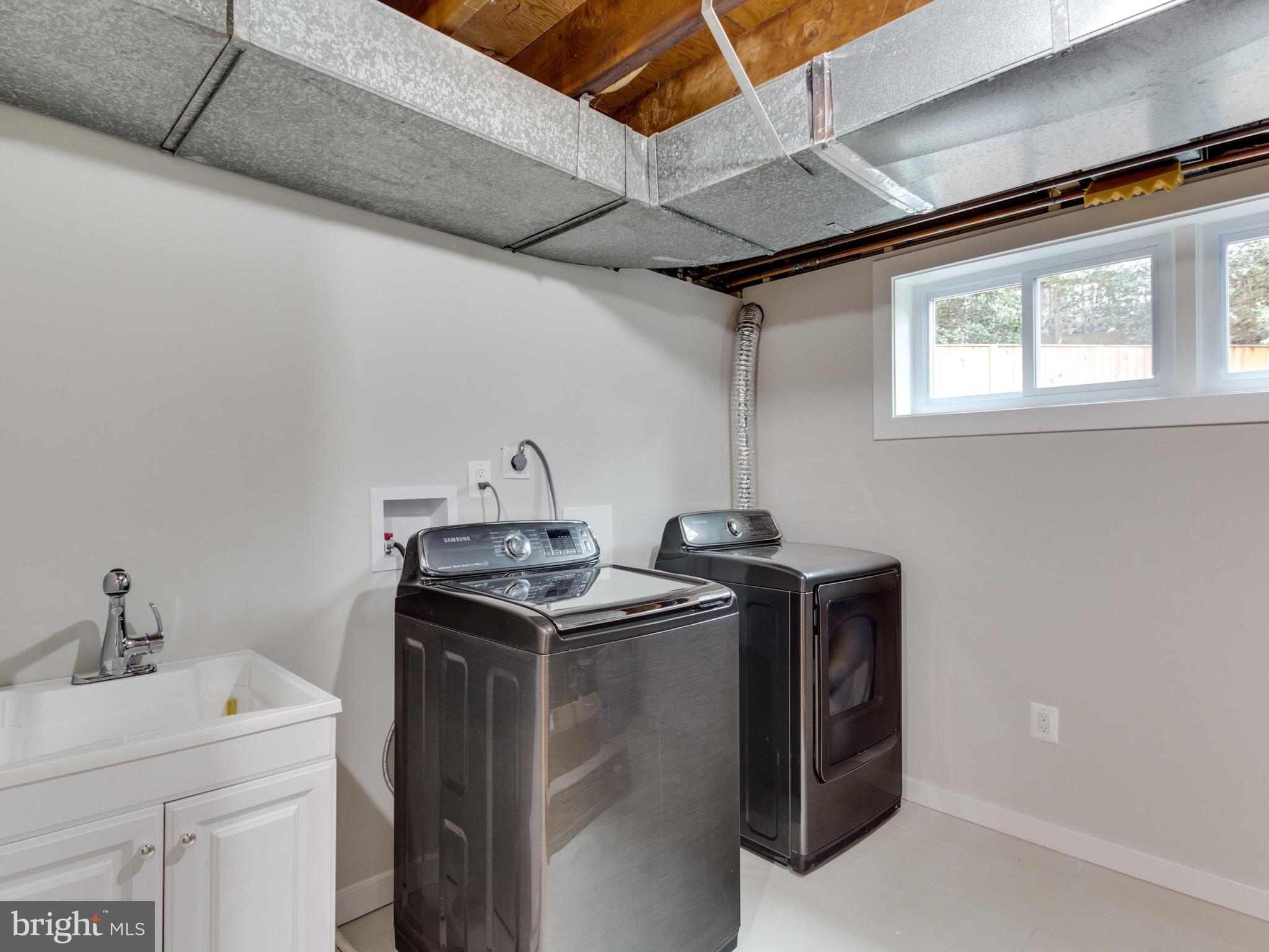 DOMINION VILLA - Residential