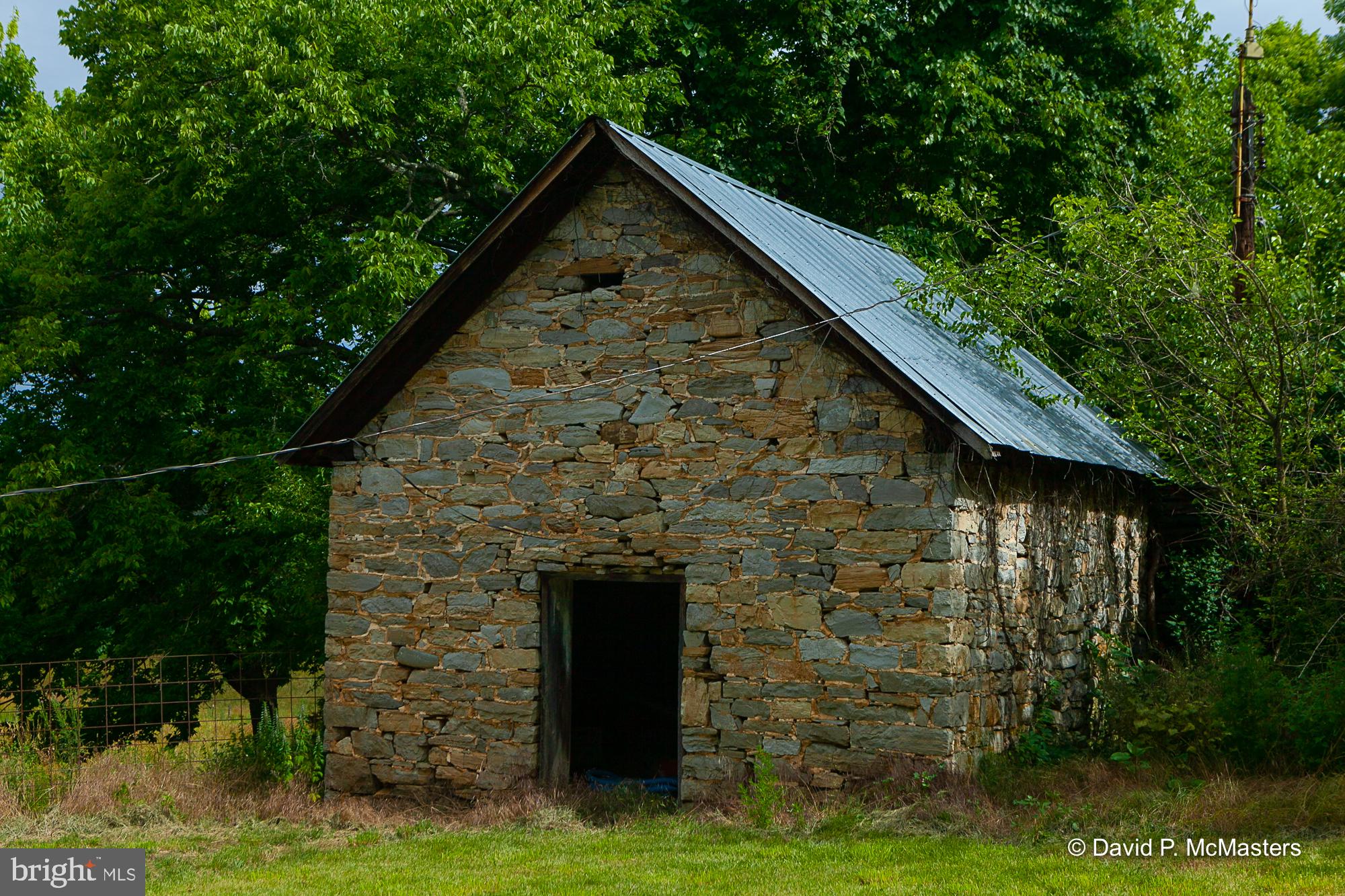 TERRAPIN NECK - Residential
