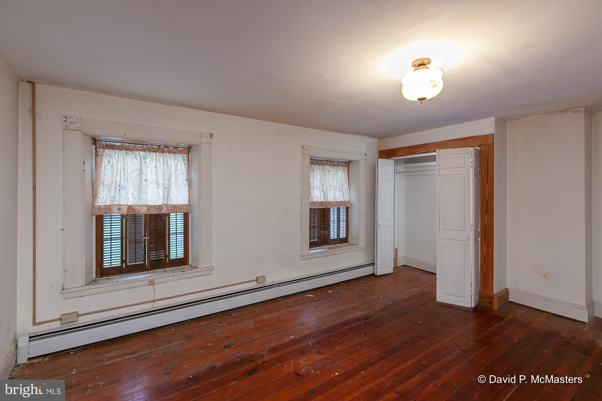 TERRAPIN NECK - Residential