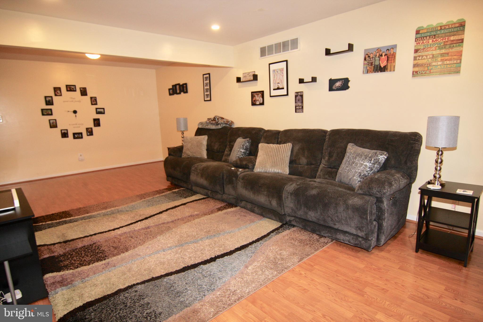 STONEGATE - Residential