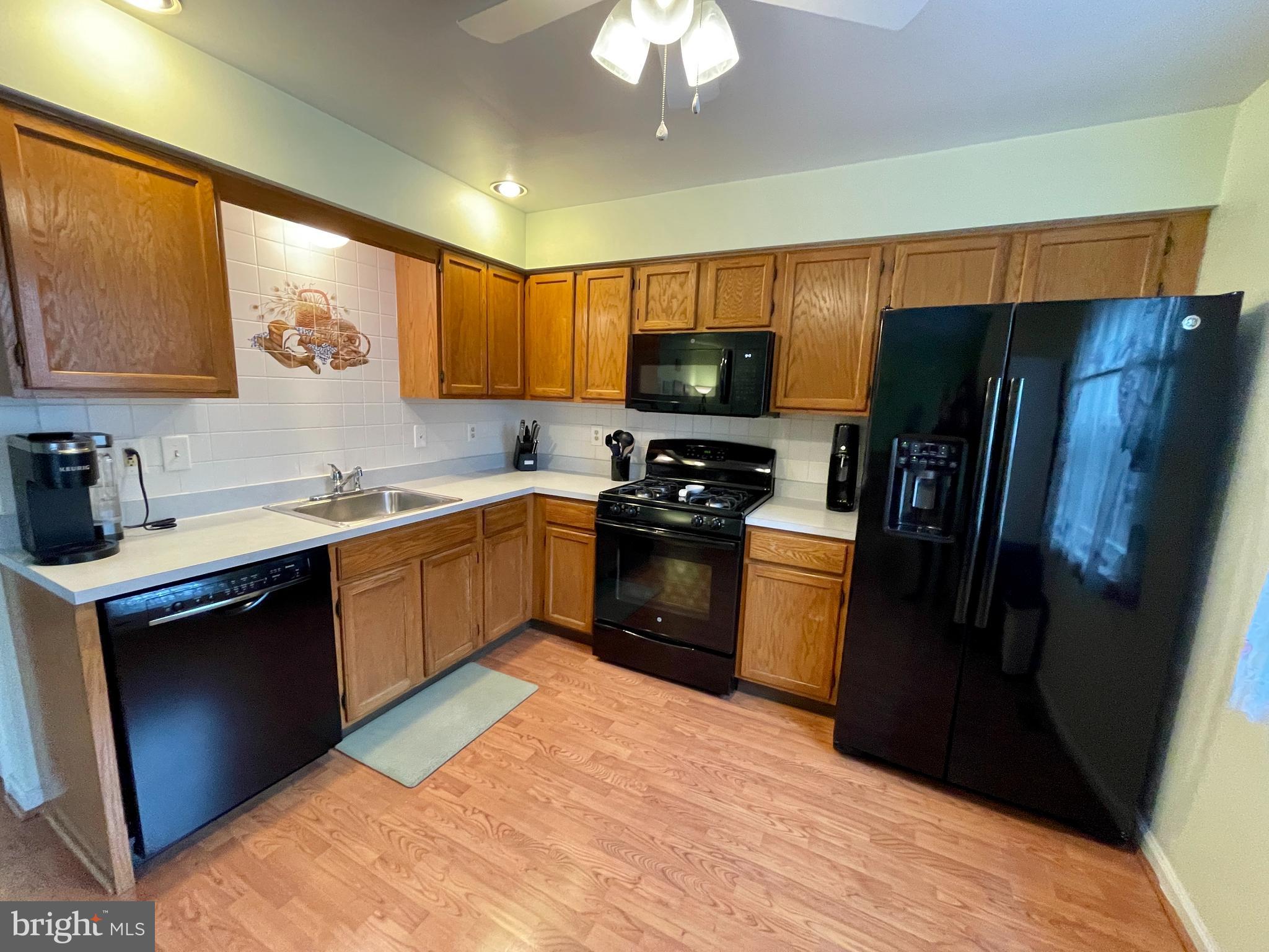 STONEGATE - Residential