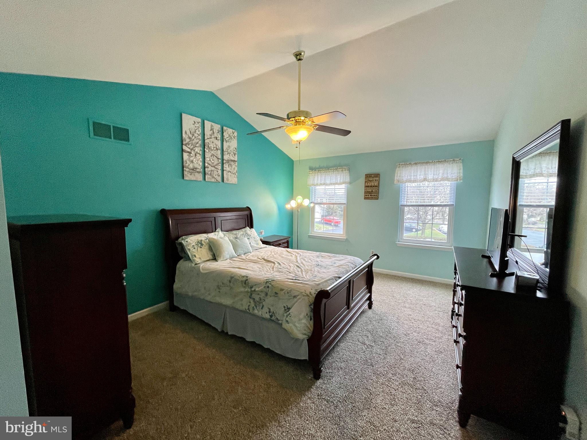 STONEGATE - Residential