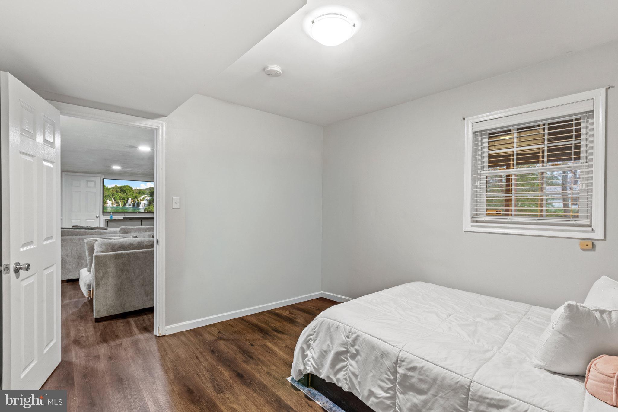 TOWN CREEK - Residential