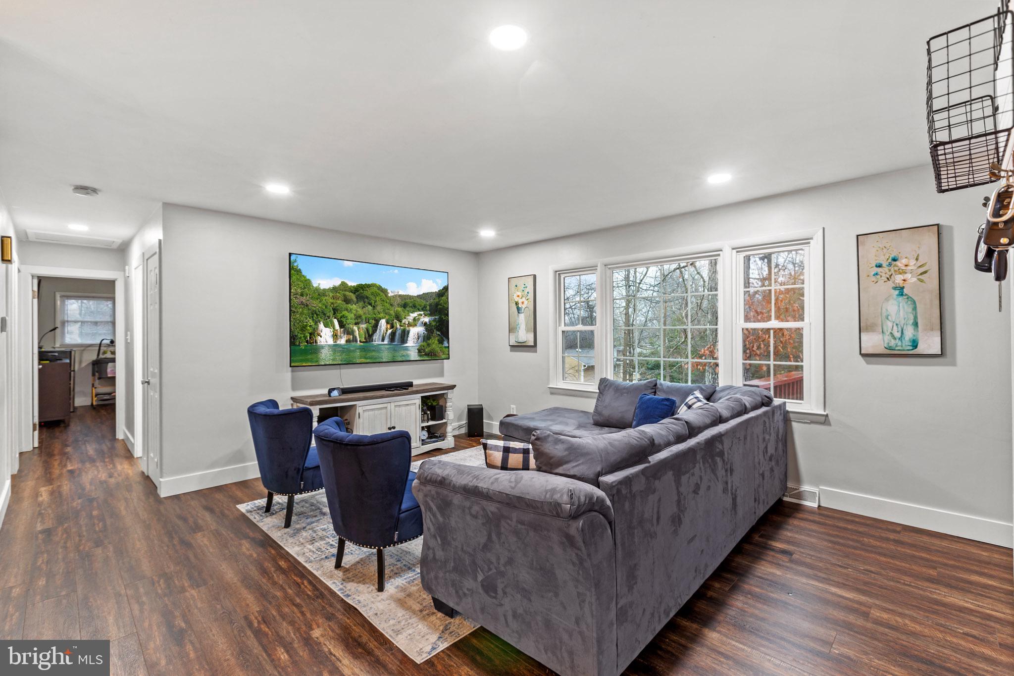 TOWN CREEK - Residential