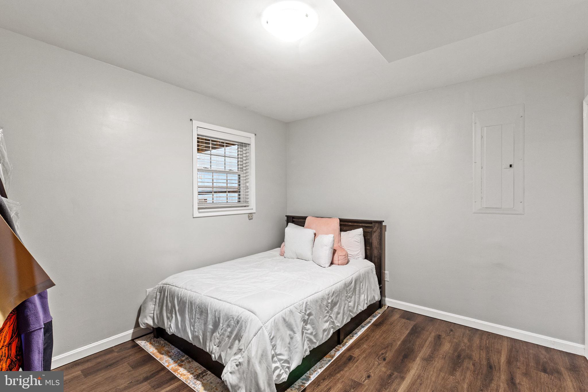 TOWN CREEK - Residential