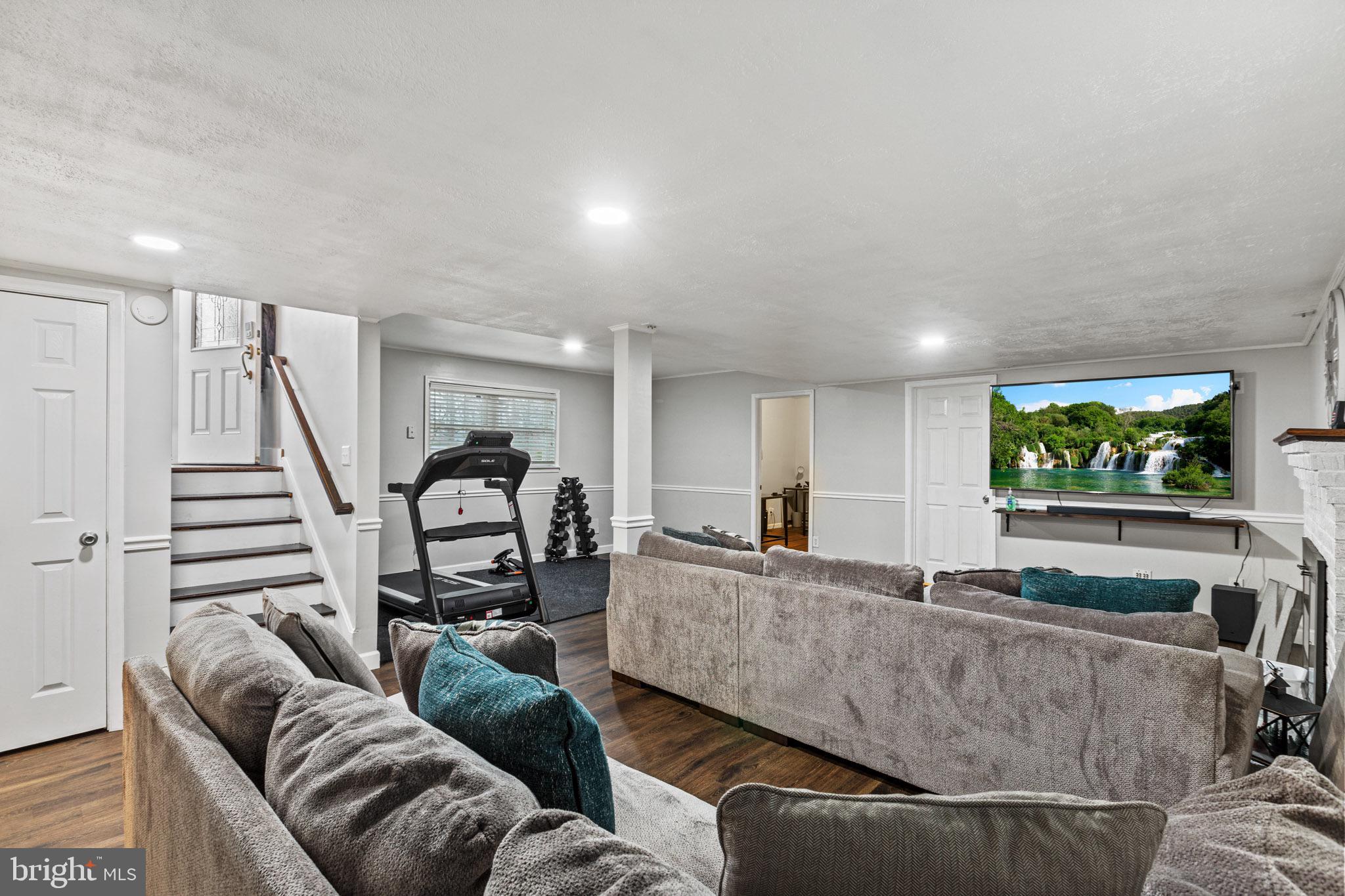 TOWN CREEK - Residential