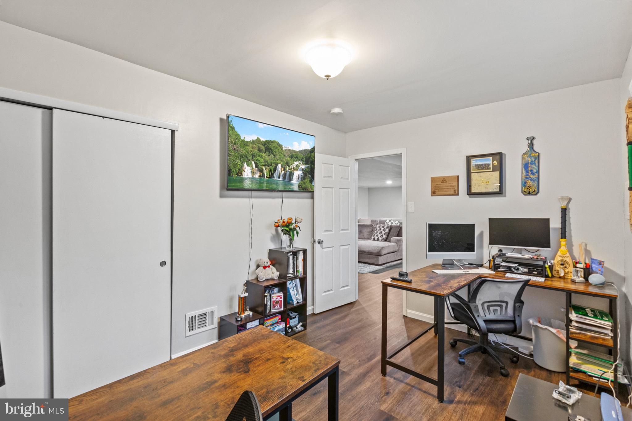 TOWN CREEK - Residential