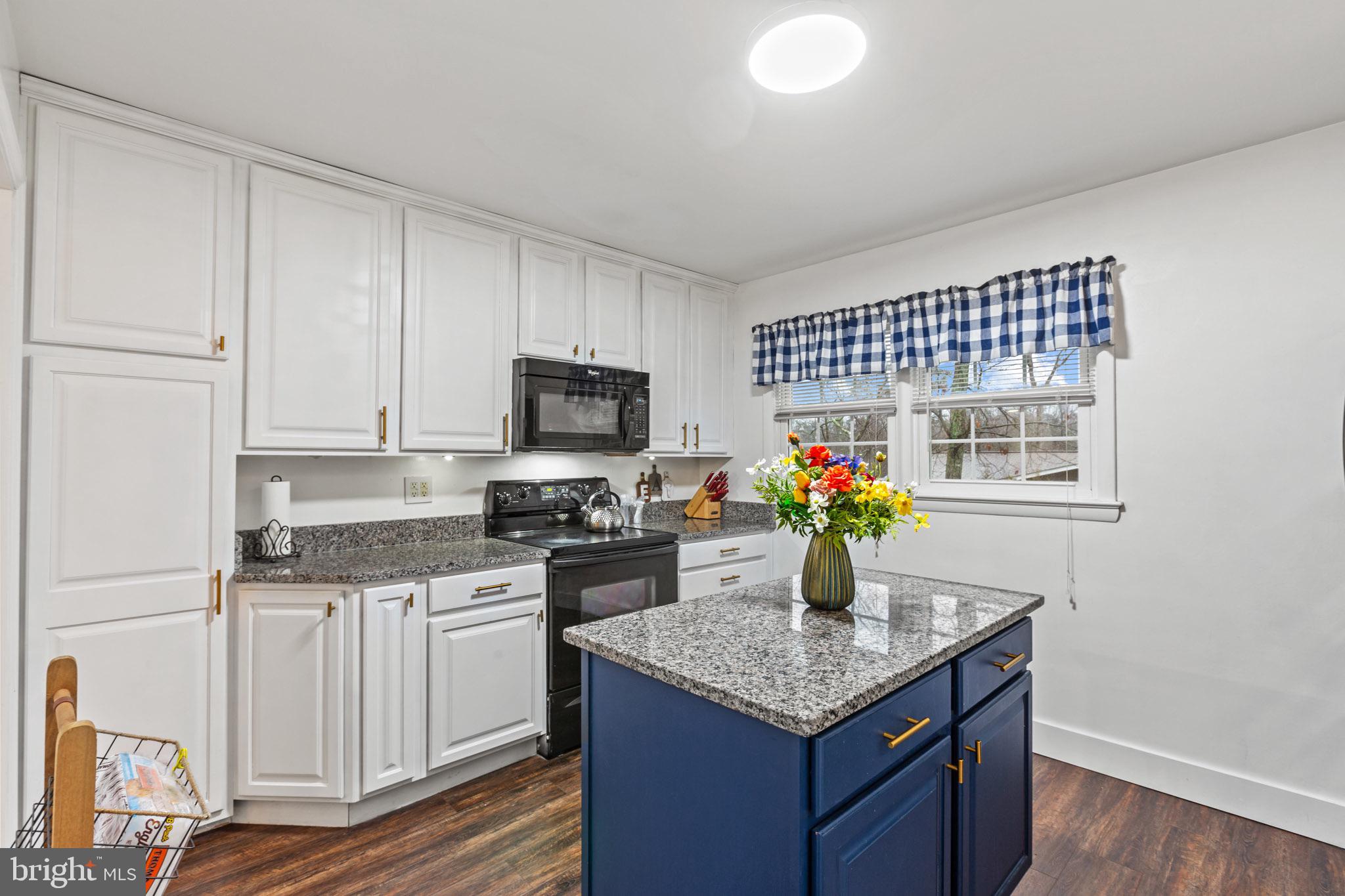 TOWN CREEK - Residential