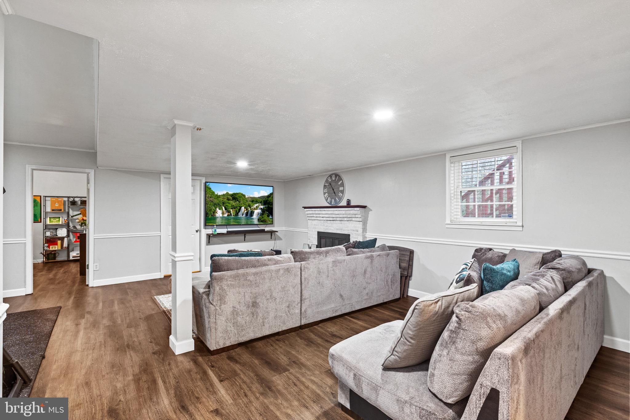 TOWN CREEK - Residential