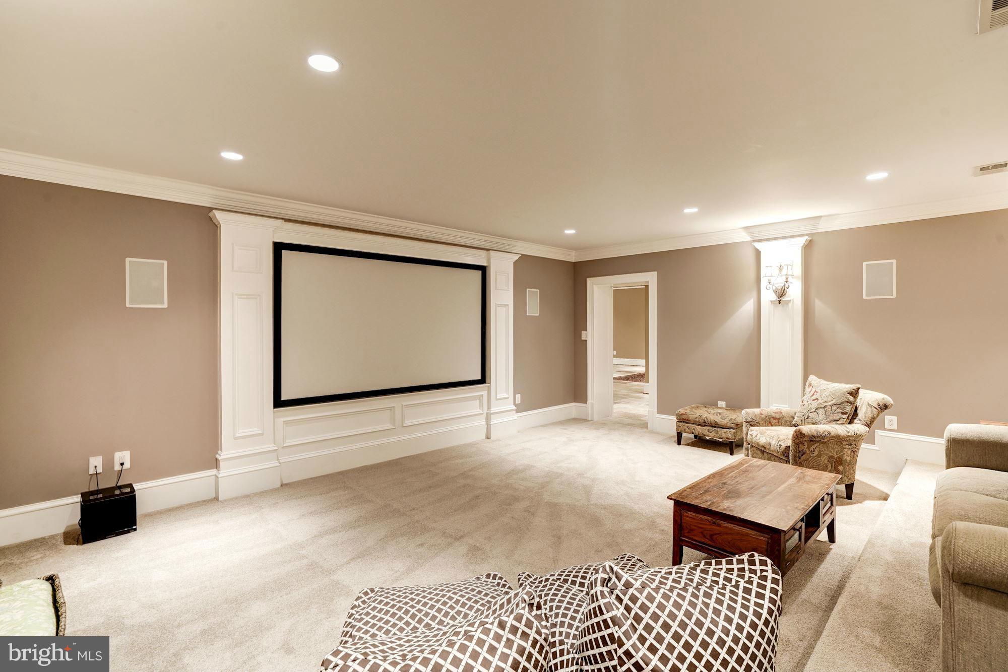 BERKSHIRE OAKWOOD - Residential