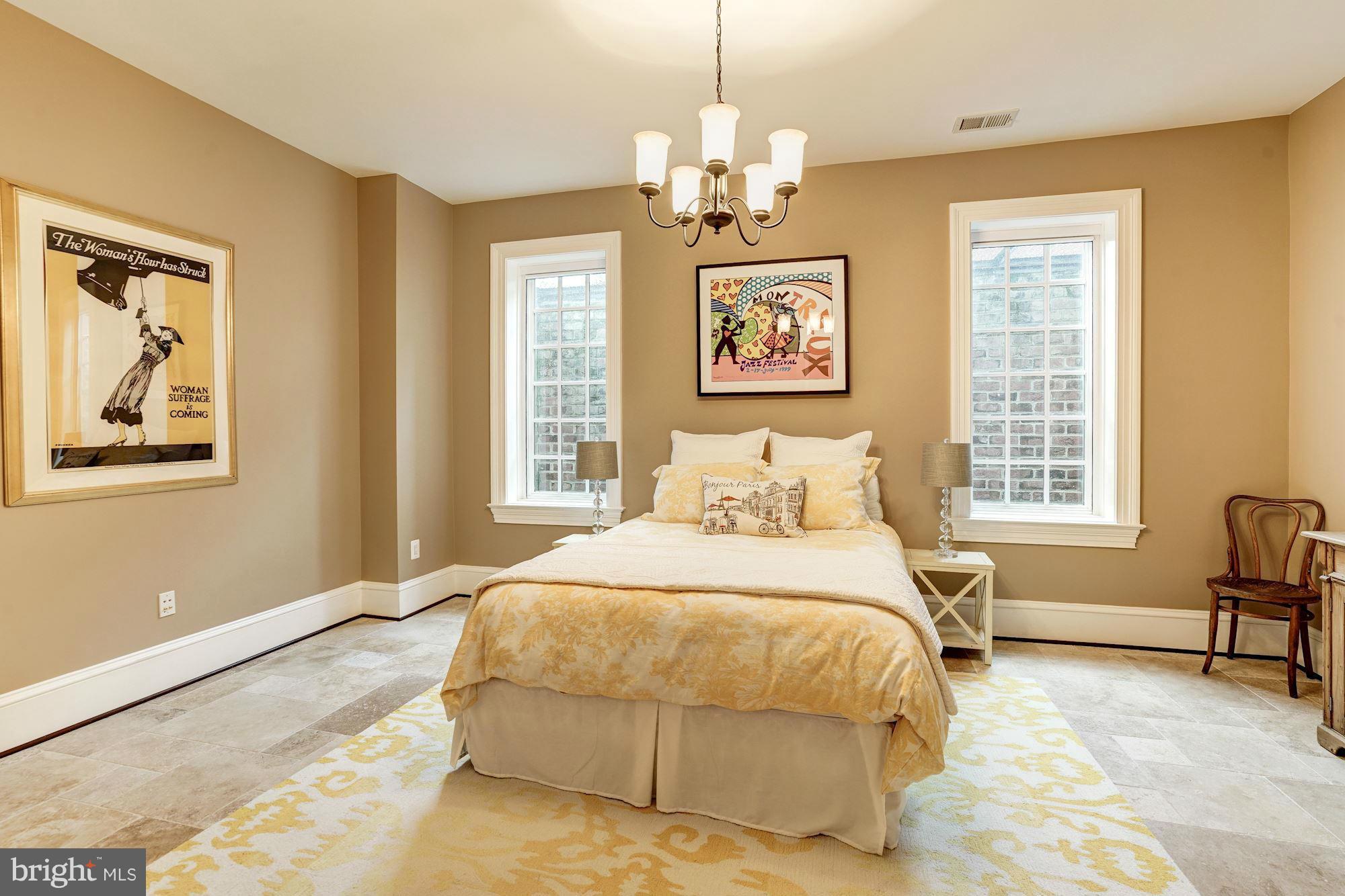 BERKSHIRE OAKWOOD - Residential