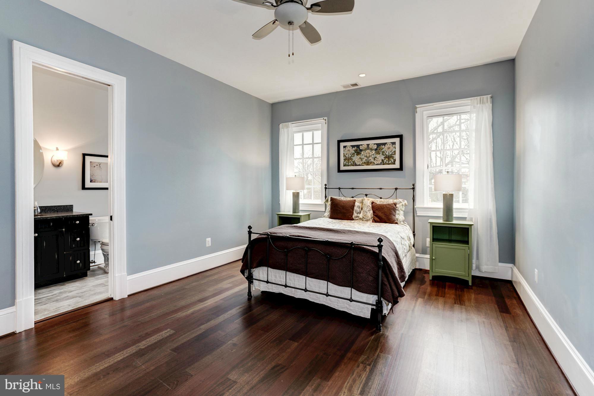 BERKSHIRE OAKWOOD - Residential