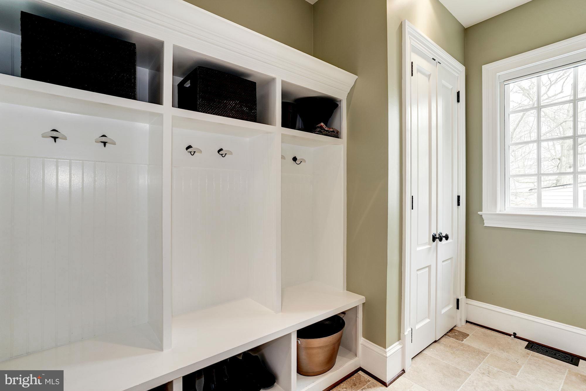 BERKSHIRE OAKWOOD - Residential