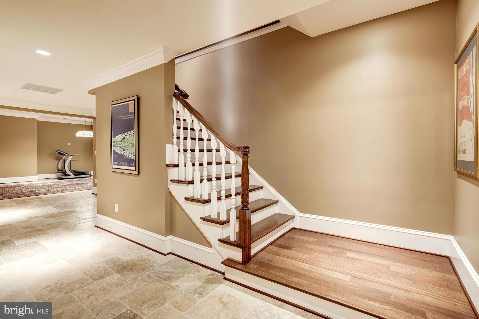 BERKSHIRE OAKWOOD - Residential