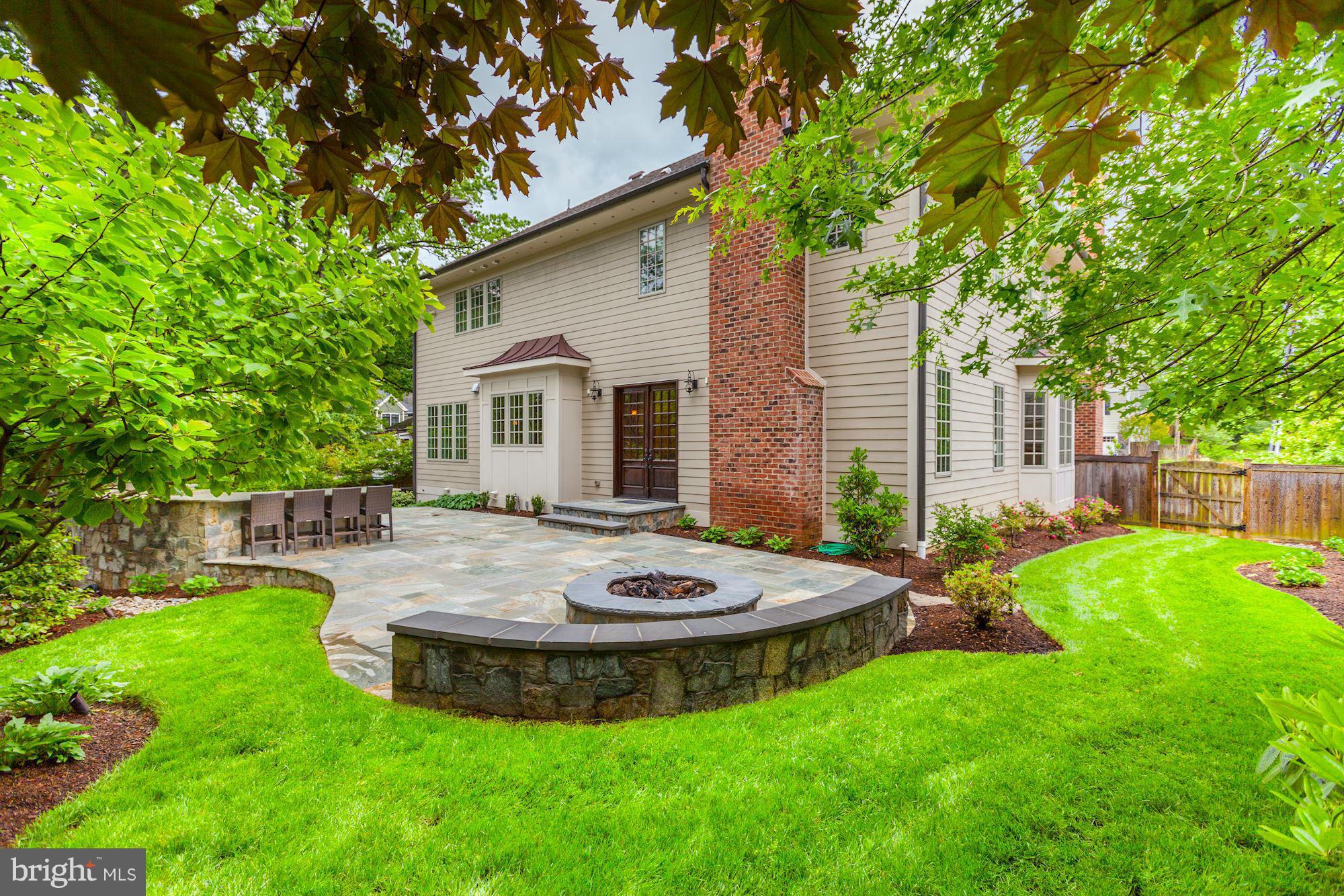 BERKSHIRE OAKWOOD - Residential