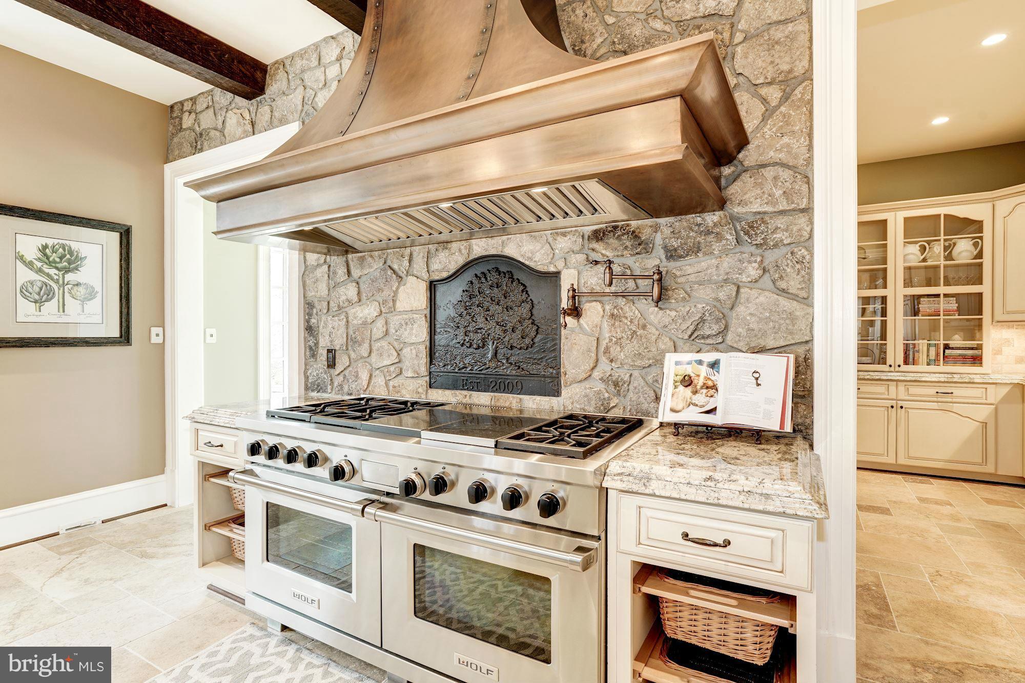 BERKSHIRE OAKWOOD - Residential