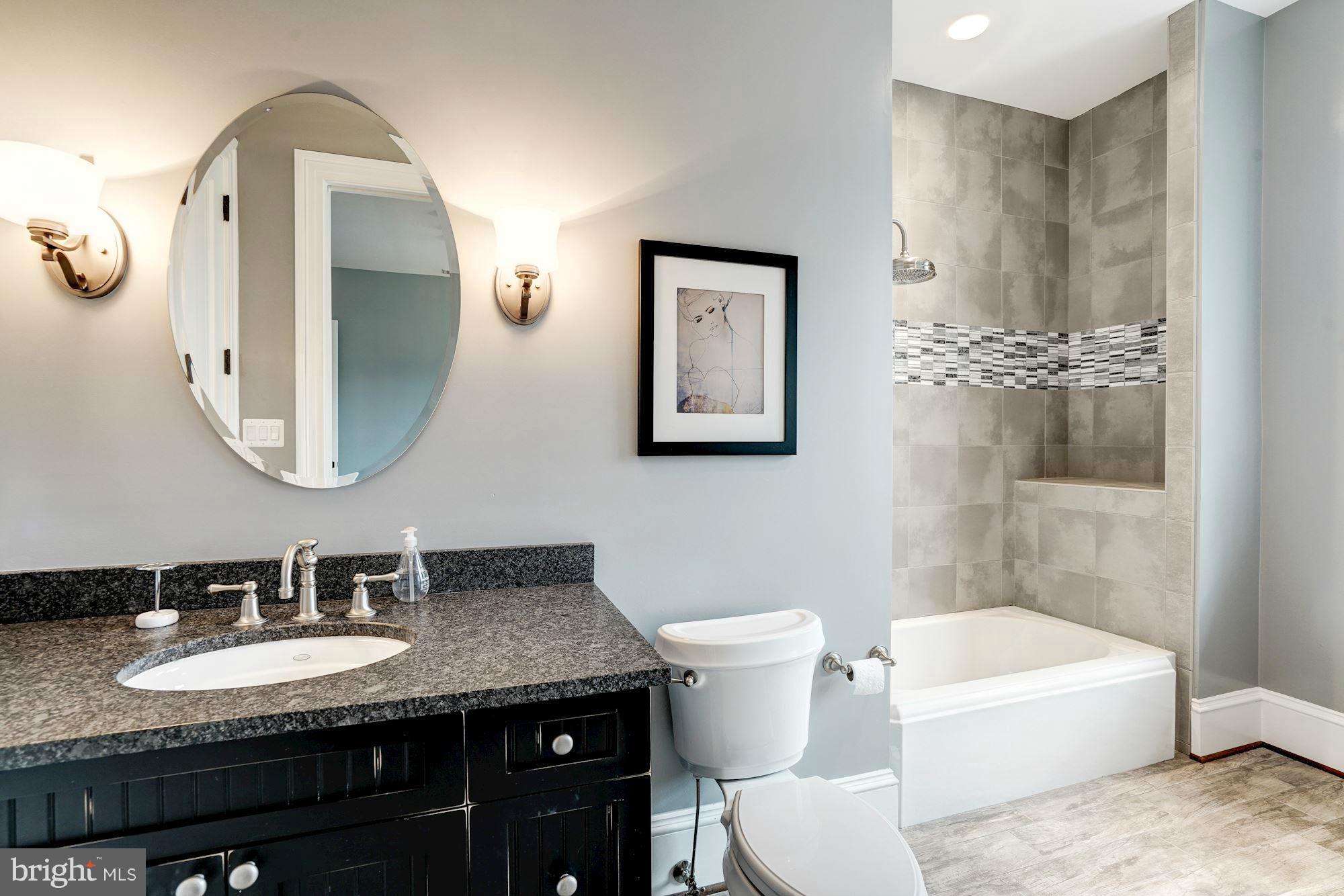 BERKSHIRE OAKWOOD - Residential