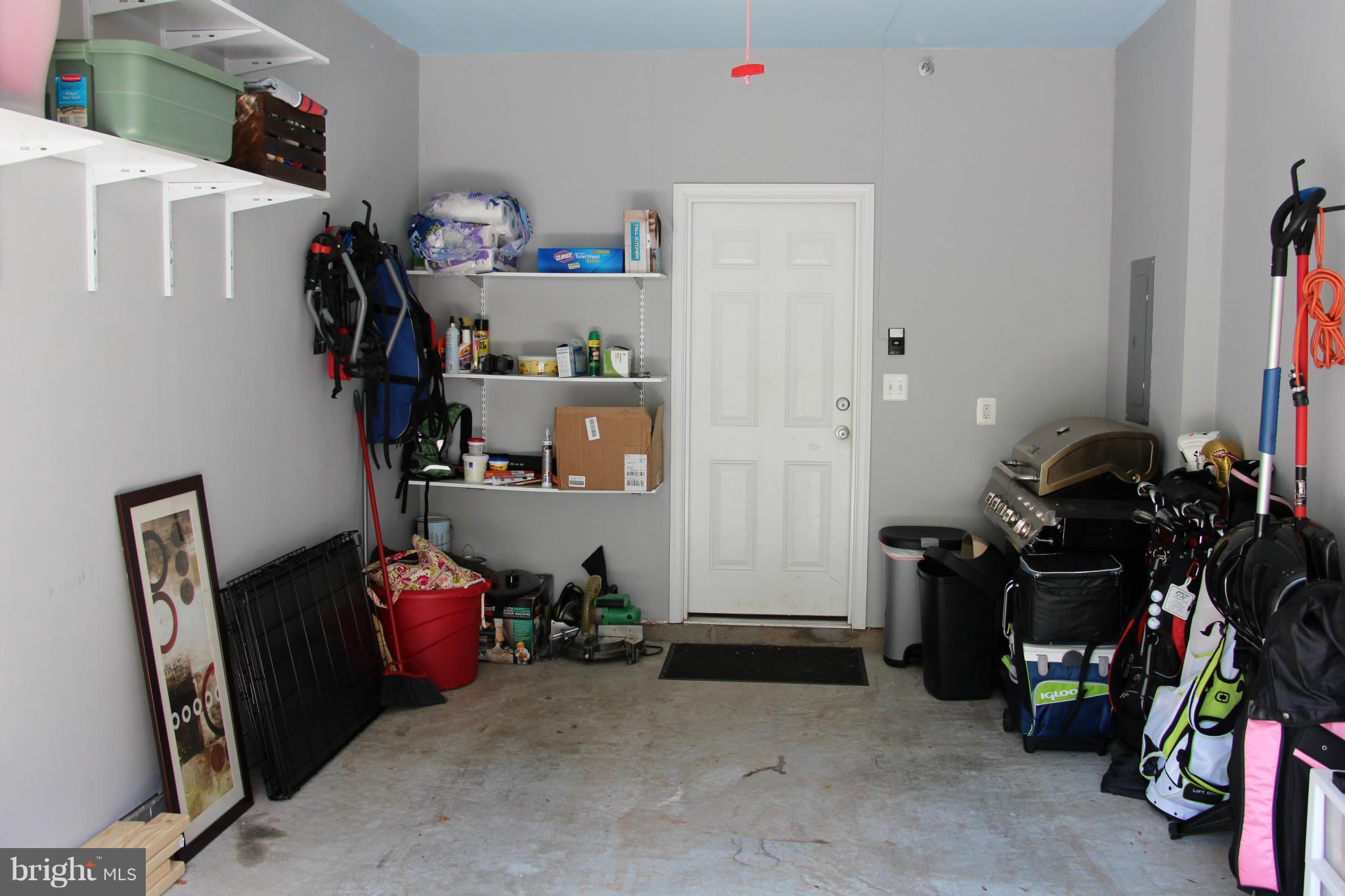 RESIDENCES AT DULLES PRK - Residential