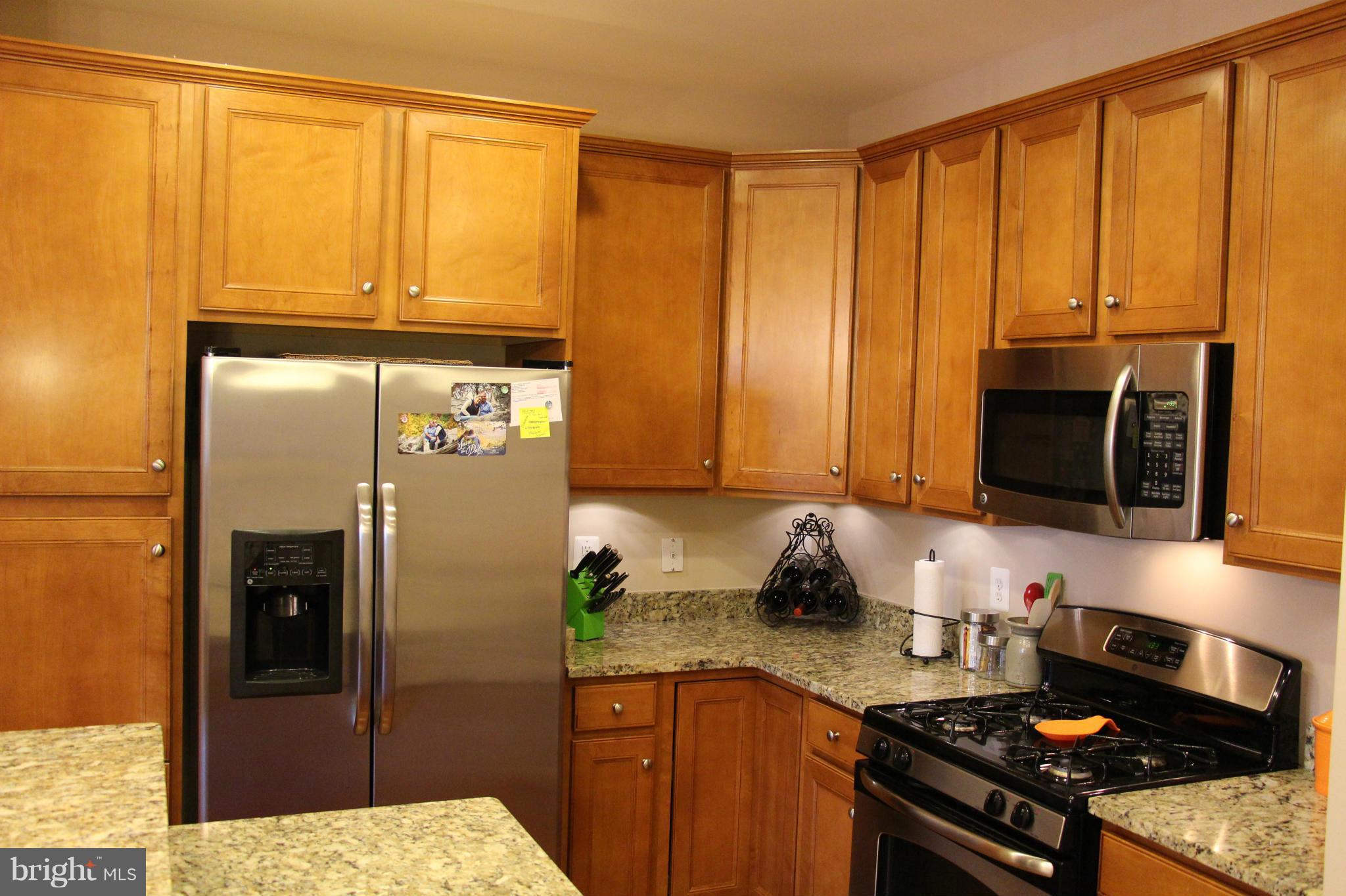 RESIDENCES AT DULLES PRK - Residential