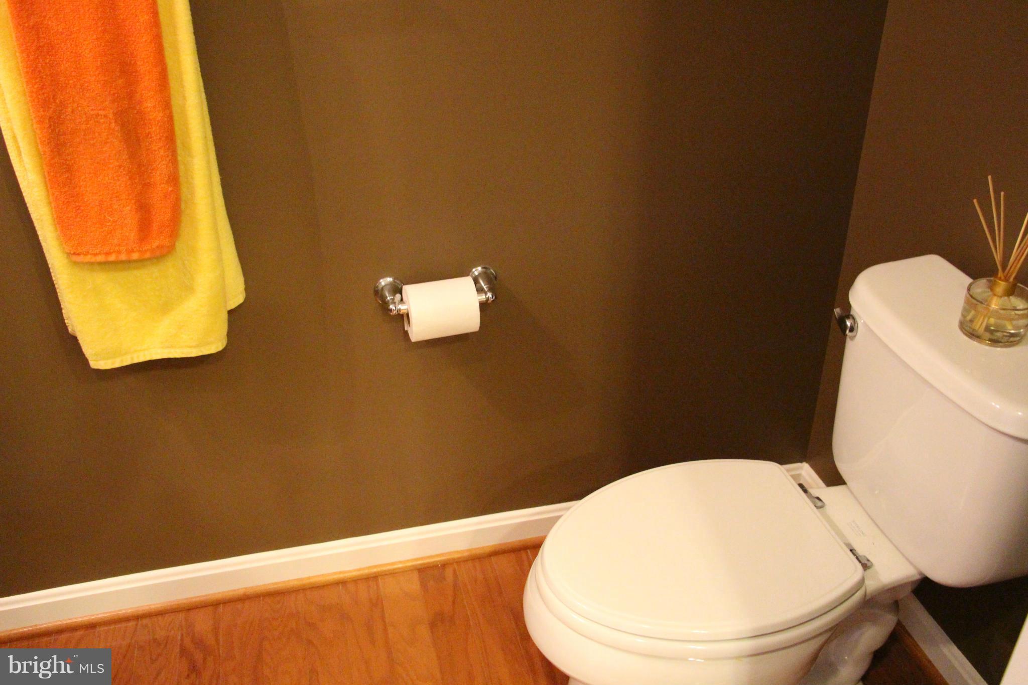 RESIDENCES AT DULLES PRK - Residential