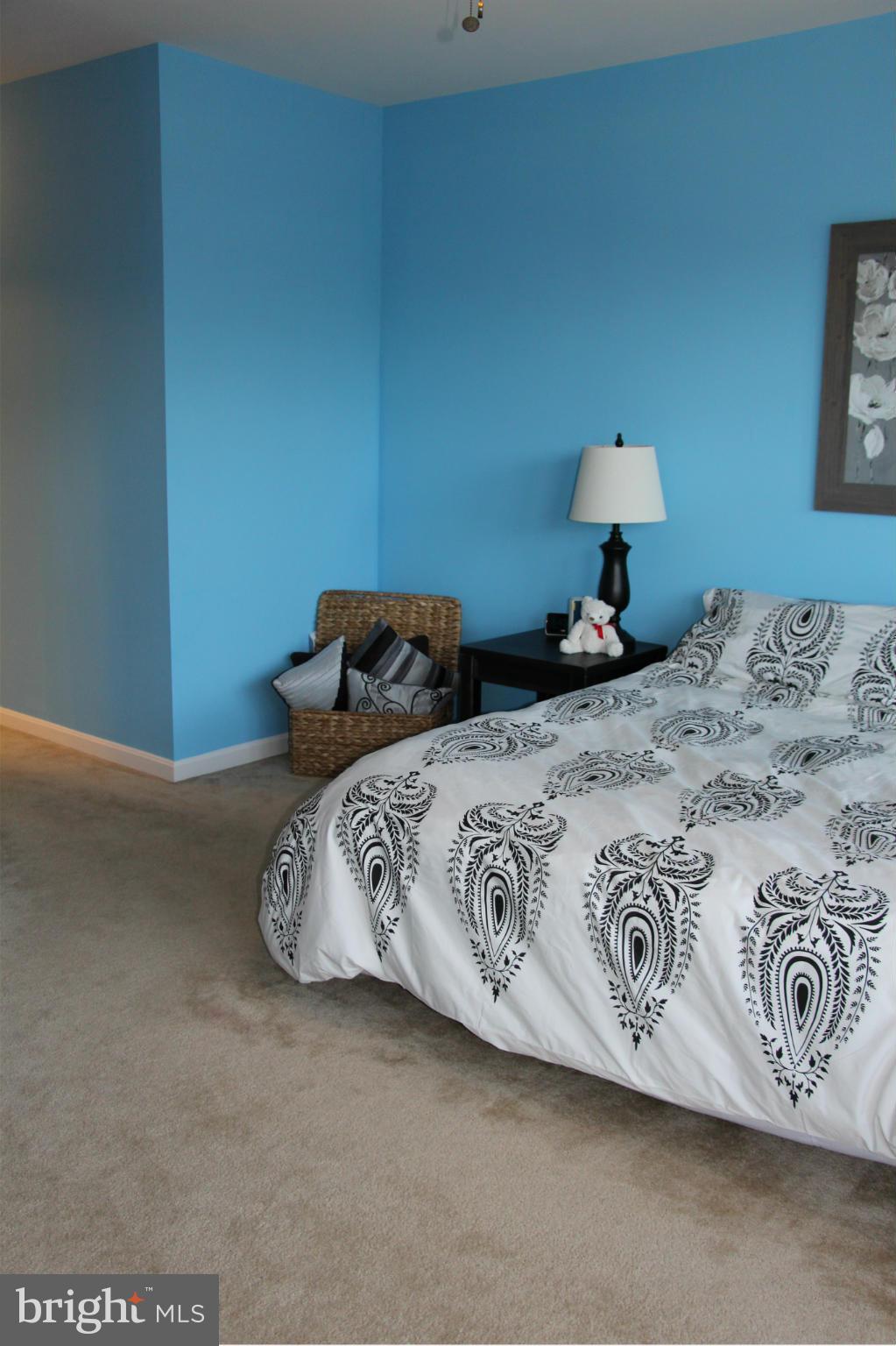 RESIDENCES AT DULLES PRK - Residential